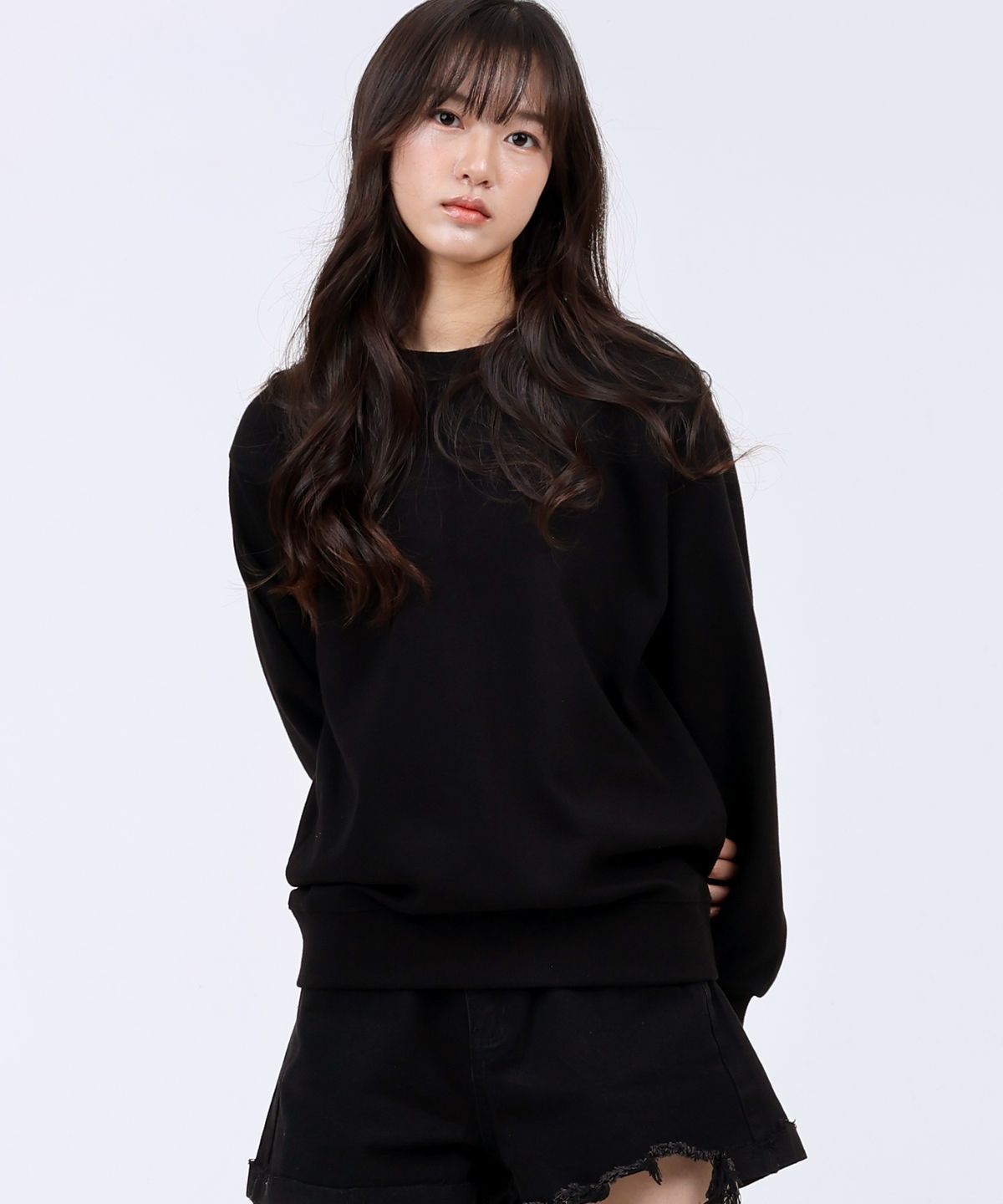 리브레너(REBRENNER) 무드 스탠다드 베이직 스웻셔츠 블랙