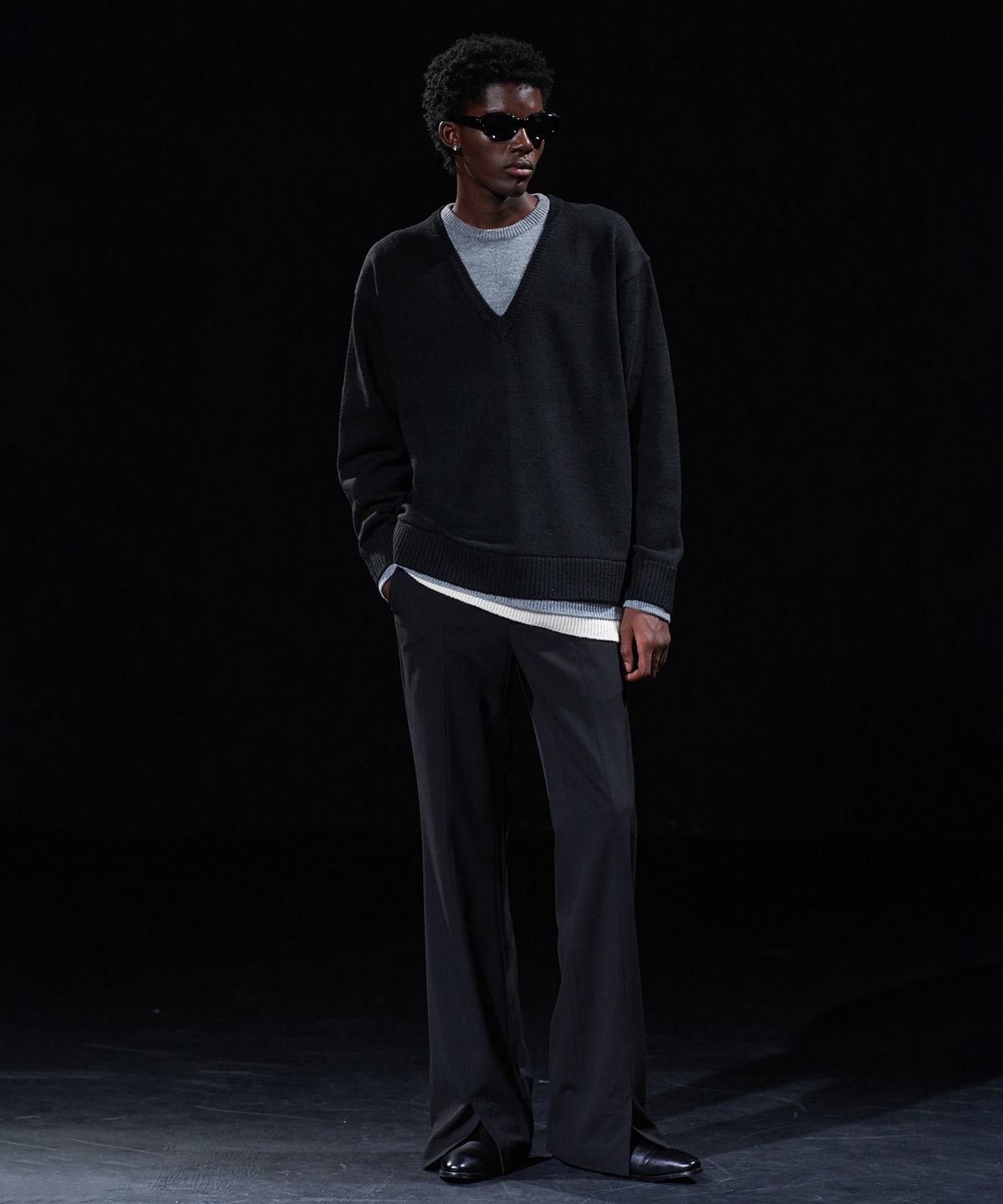 테이크이지(TAKEASY) [DMD] VEIL DV KNIT - Black