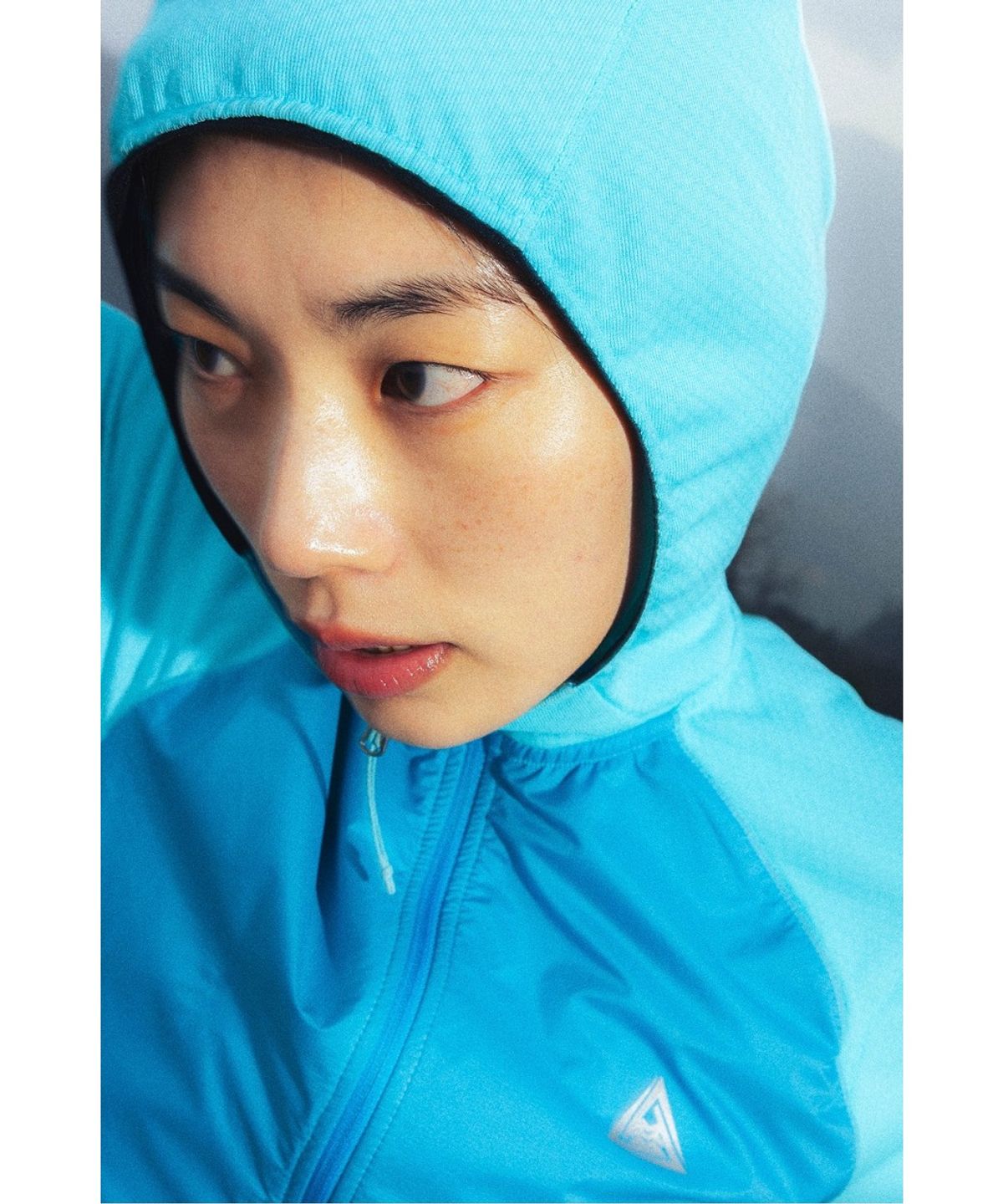 코오롱스포츠(KOLON SPORT) [TRAIL] 여성 트레일러닝 하이브리드 후드 집업 TVJJX26754AQU