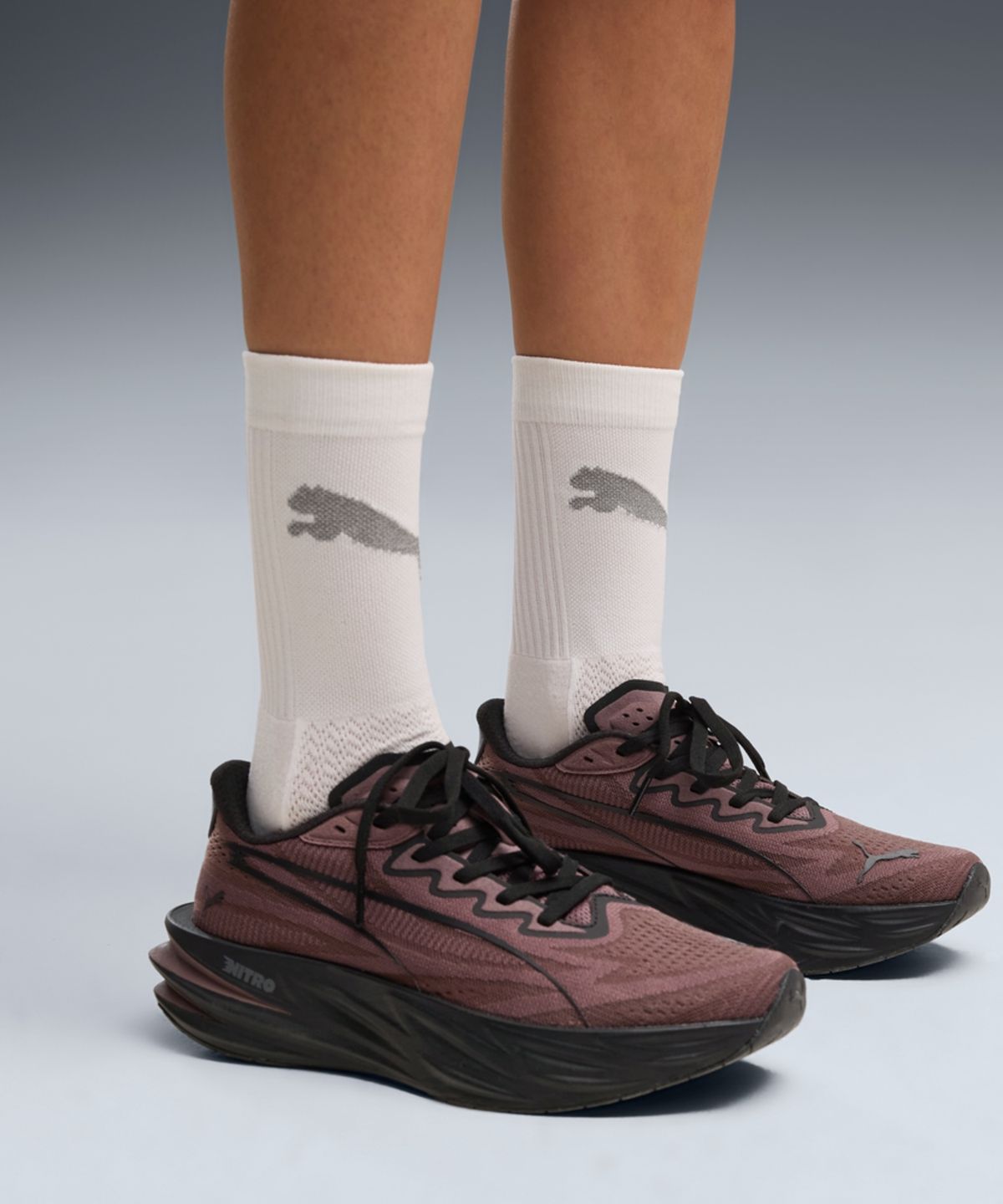 푸마(PUMA) 디비에이트 퓨어 나이트로 우먼스 - 리치 코코아:푸마 블랙 / 313905-15