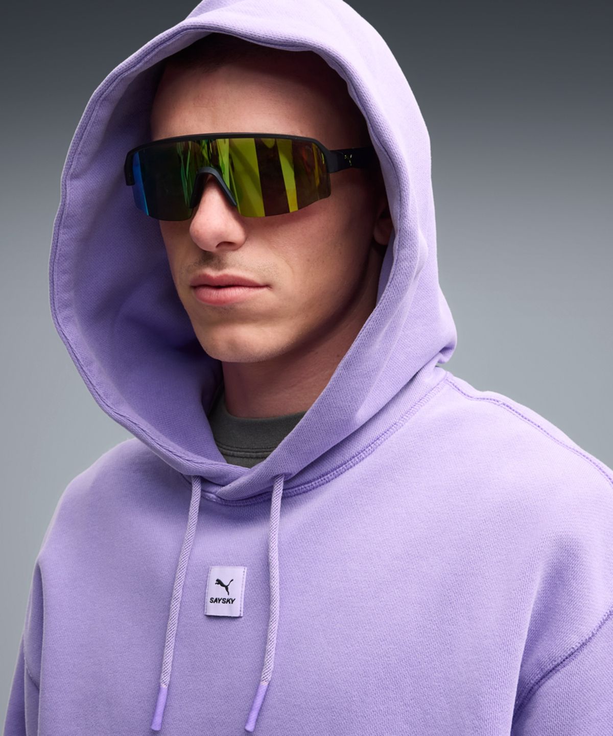 푸마(PUMA) [PUMA X SAYSKY] 그래픽 스웻셔츠 - 라벤더 얼럿 / 529014-46