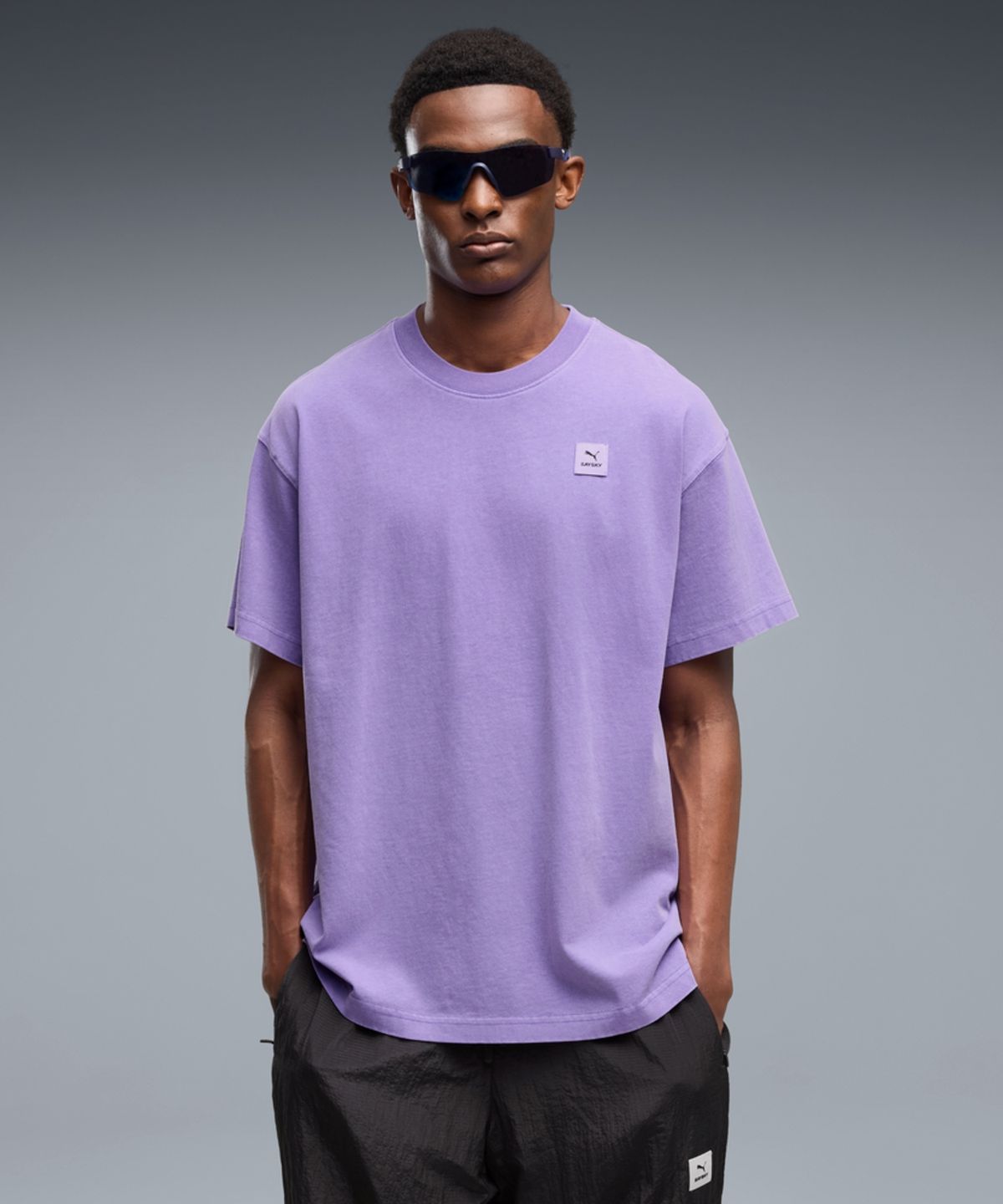 푸마(PUMA) [PUMA X SAYSKY] 그래픽 팀 티셔츠 - 라벤더 얼럿 / 529015-46