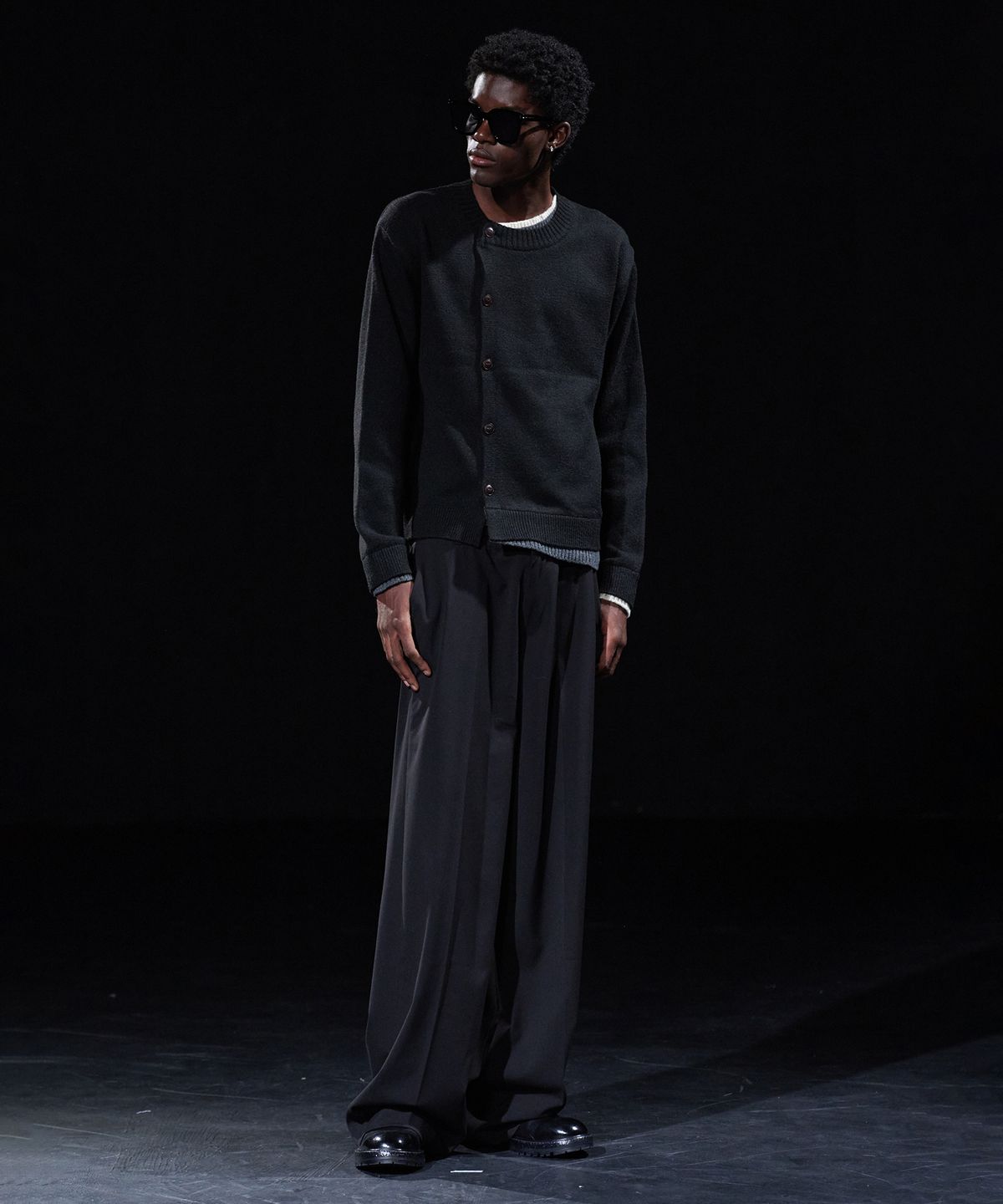 테이크이지(TAKEASY) [DMD] SHIFT LD CARDIGAN - Black