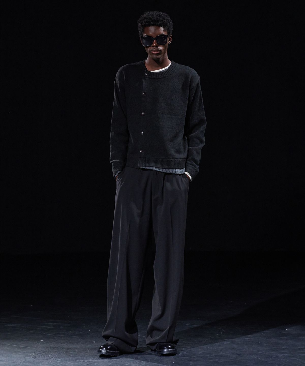 테이크이지(TAKEASY) [DMD] SHIFT LD CARDIGAN - Black