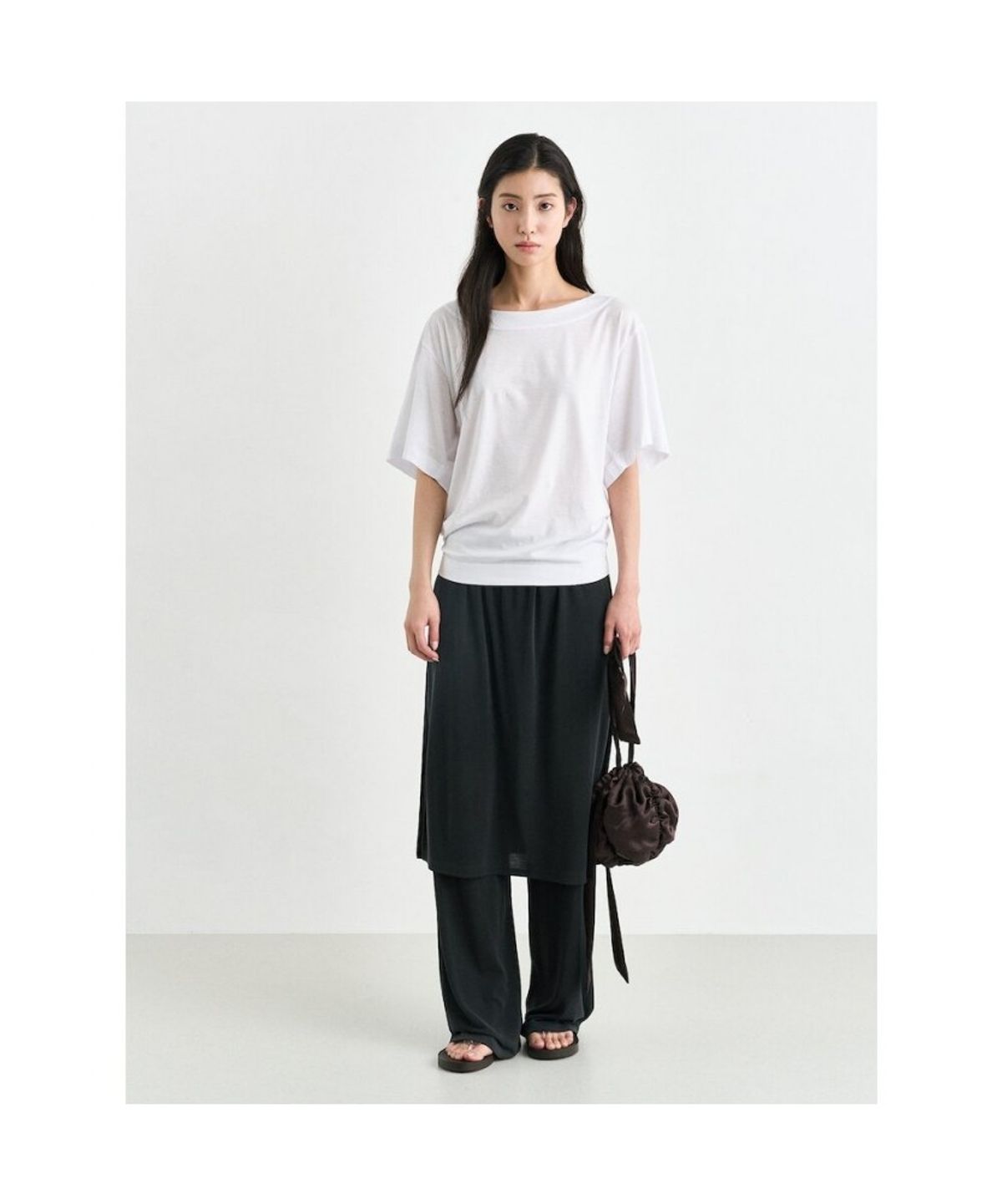 앙개(ANGGAE) Oversized Back Draped TShirt  Ivory