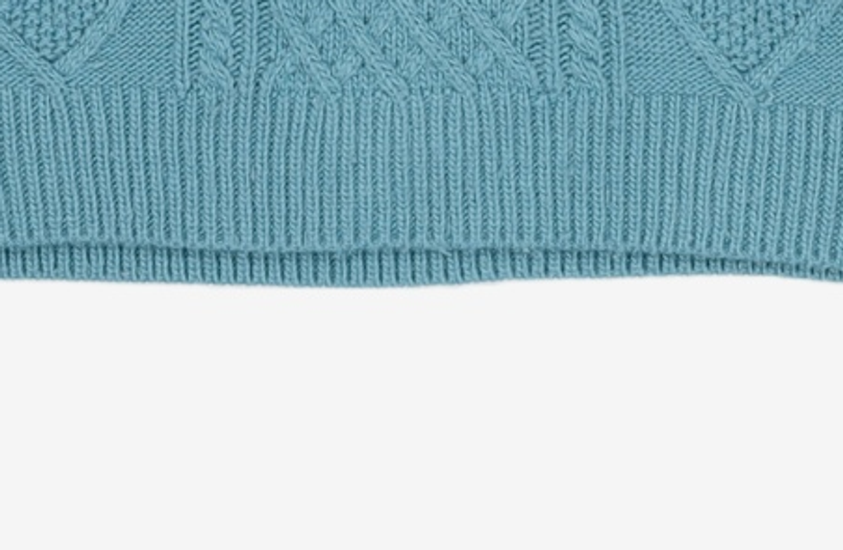 미쏘(MIXXO) V넥 크롭 케이블 스웨터 MIWKABT37T S
