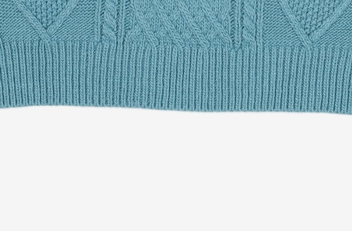 미쏘(MIXXO) V넥 크롭 케이블 스웨터 MIWKABT37T S