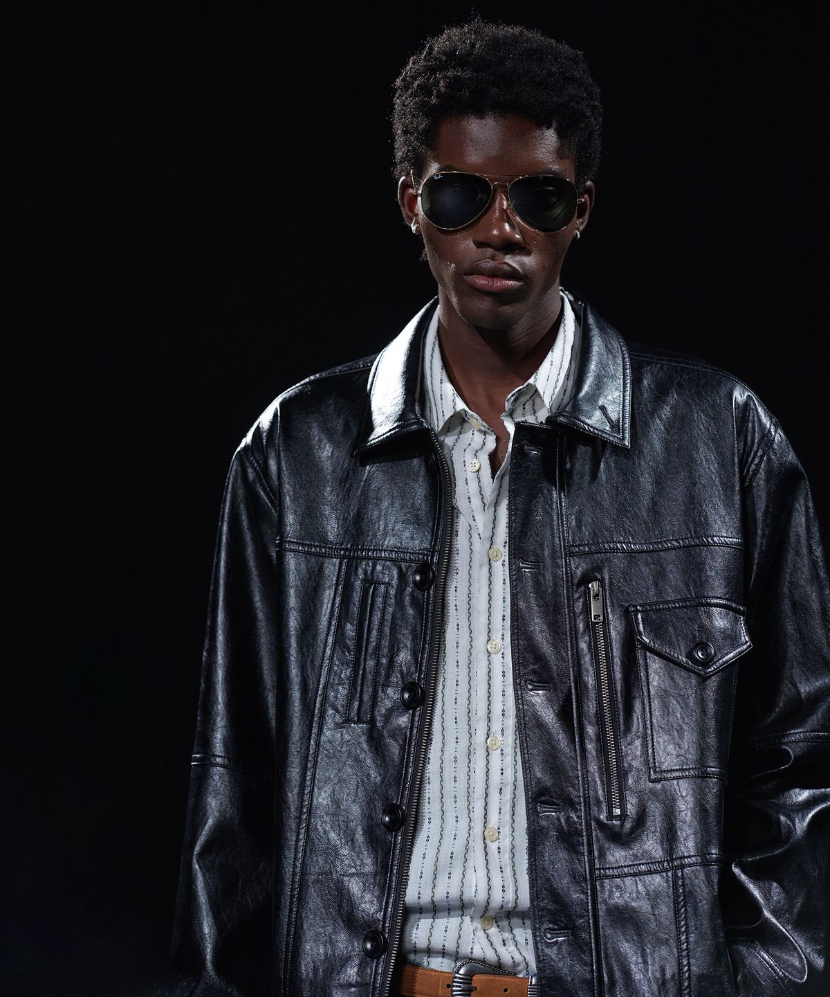 테이크이지(TAKEASY) [DMD] INCISION LEATHER CAR COAT - Black