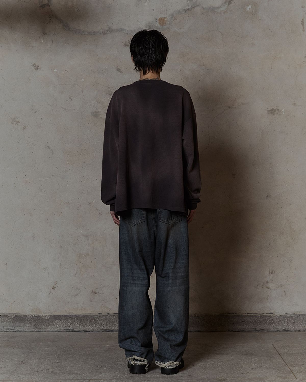 덤(THUMB) Broken Fade Denim (Indigo)