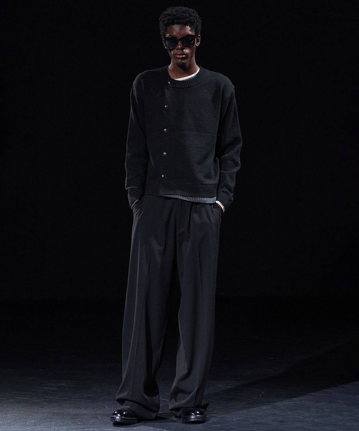 테이크이지(TAKEASY) [DMD] VEIL WS SLACKS - Black
