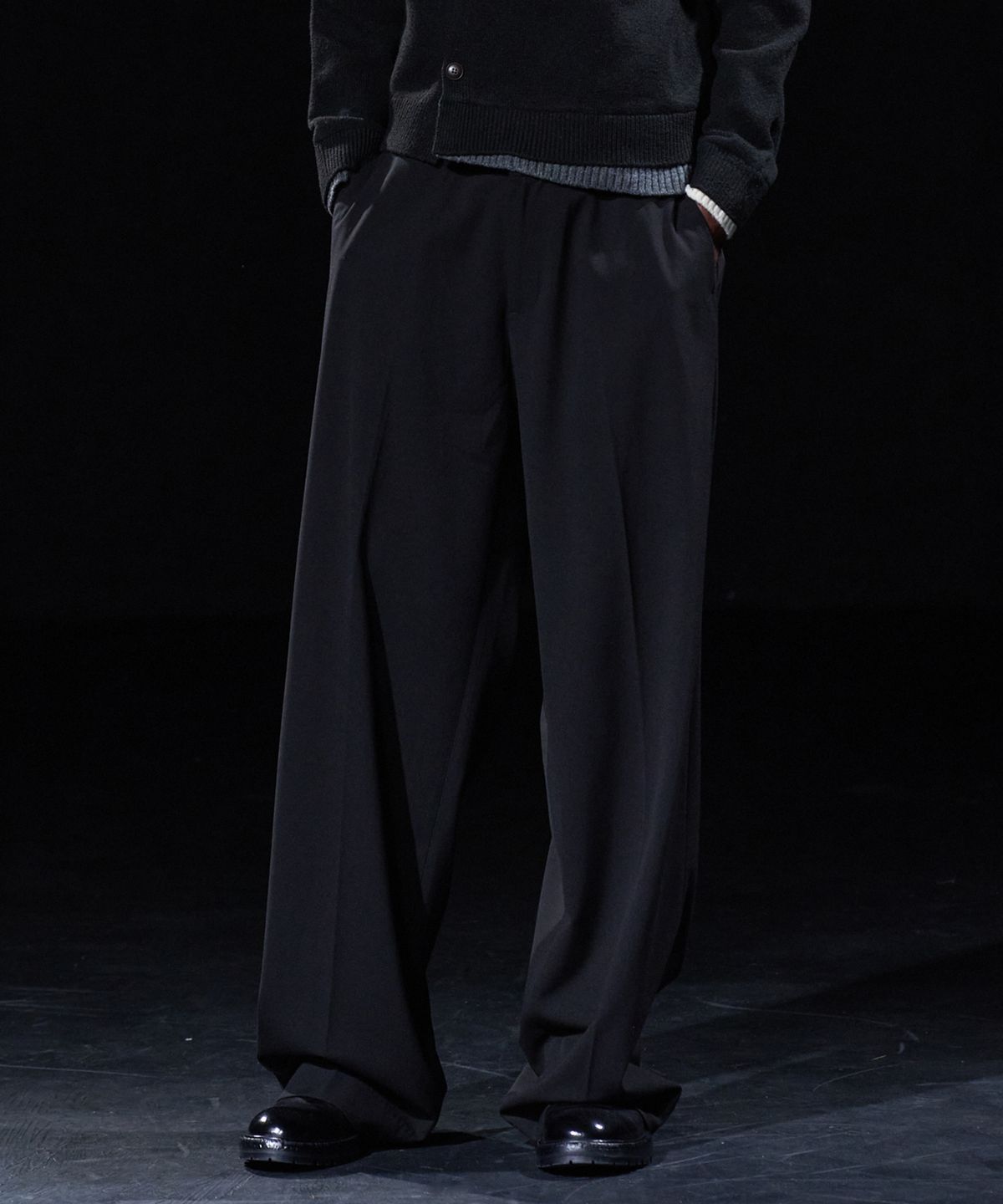 테이크이지(TAKEASY) [DMD] VEIL WS SLACKS - Black