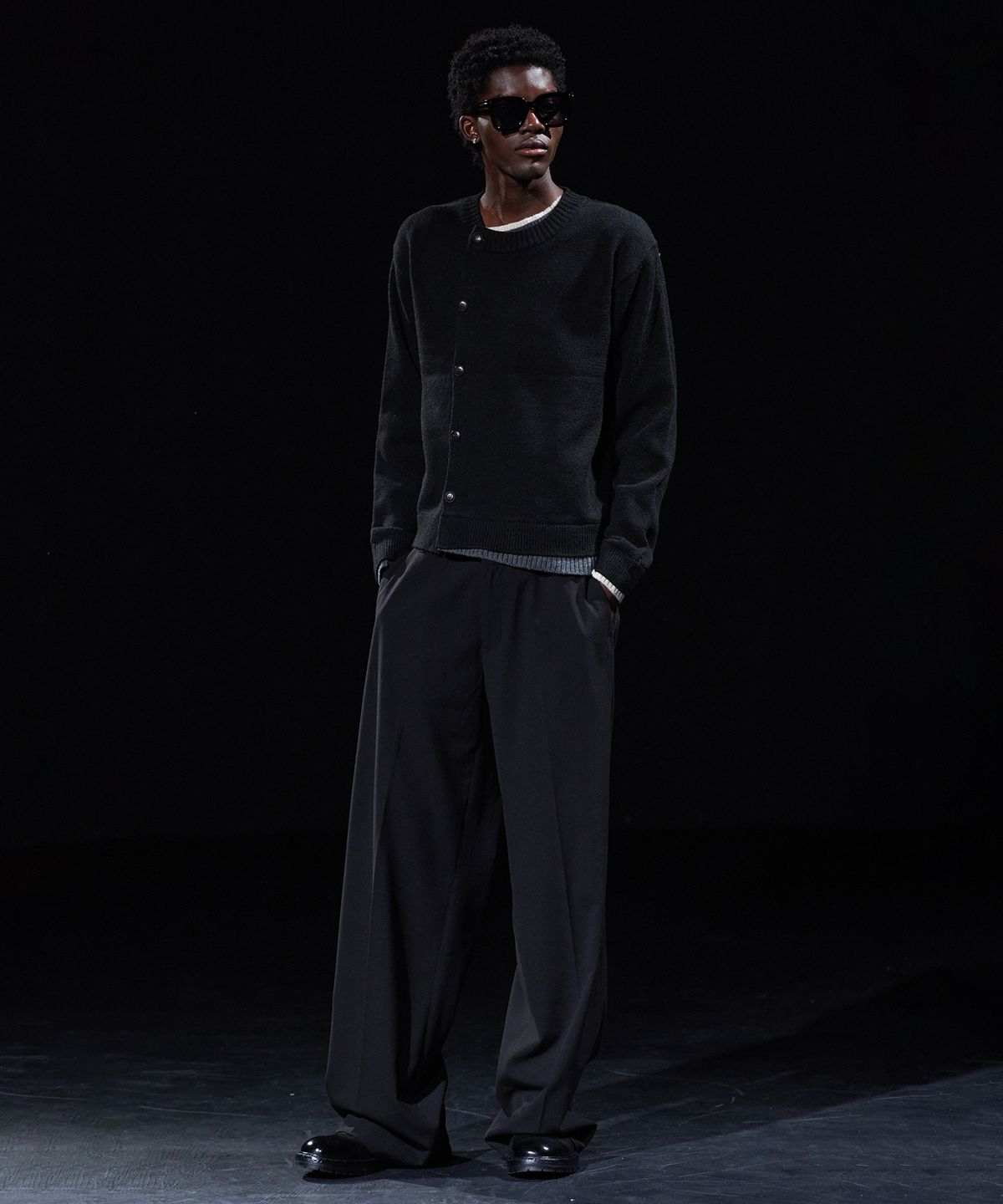 테이크이지(TAKEASY) [DMD] VEIL WS SLACKS - Black