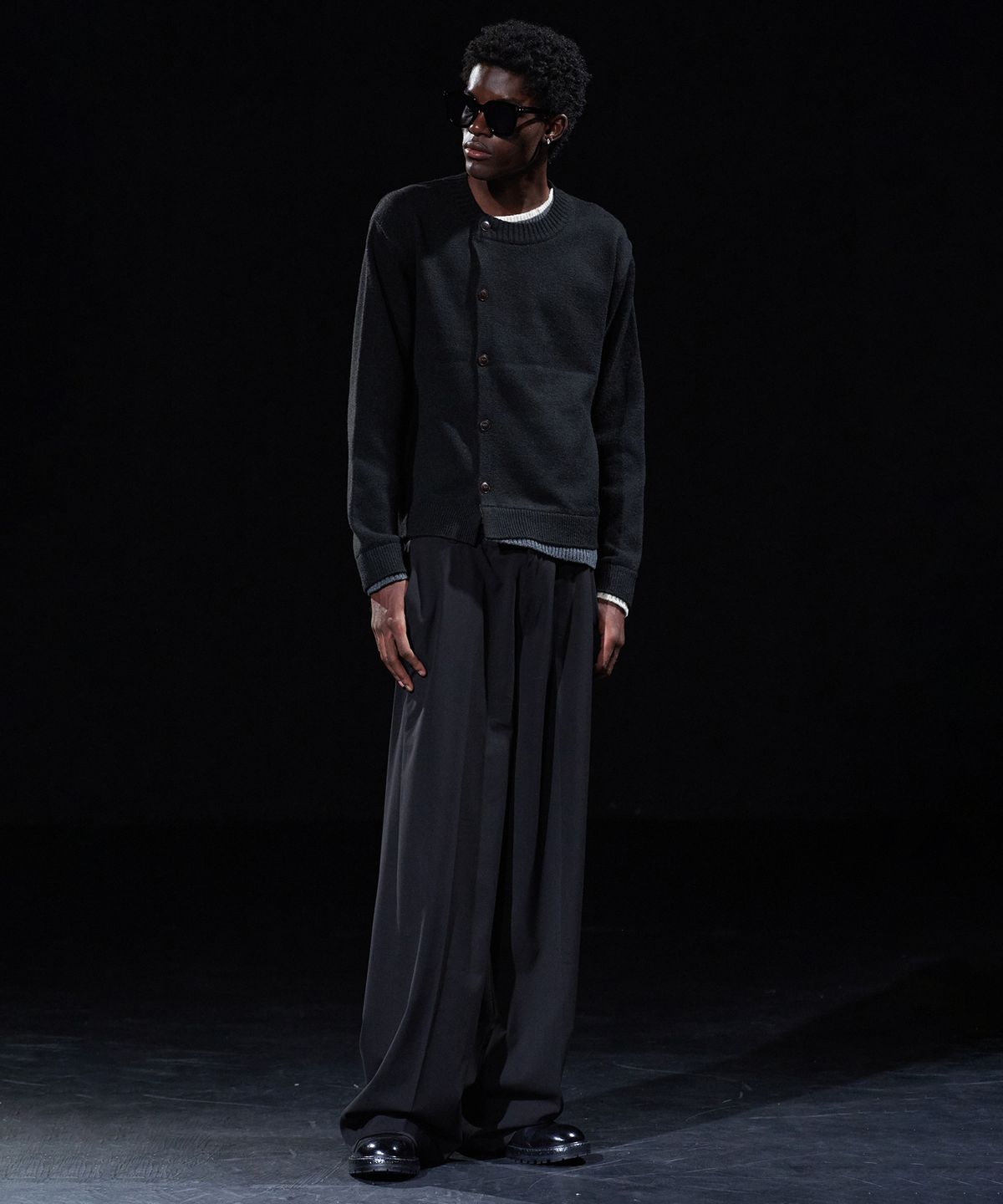 테이크이지(TAKEASY) [DMD] VEIL WS SLACKS - Black