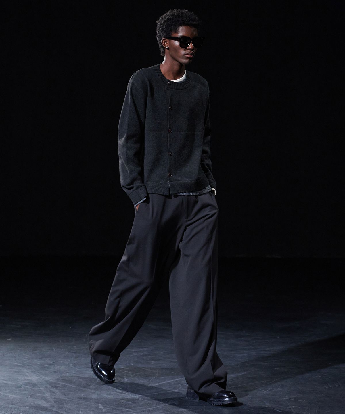 테이크이지(TAKEASY) [DMD] VEIL WS SLACKS - Black