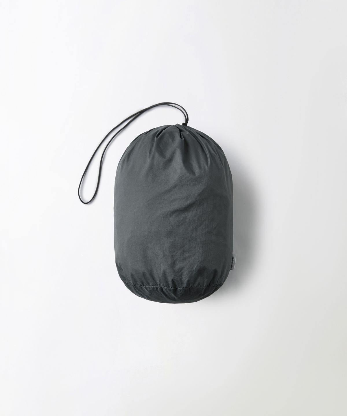 아웃스탠딩(OUTSTANDING) THERMORE CIRRUS PADDING JACKET_CHARCOAL