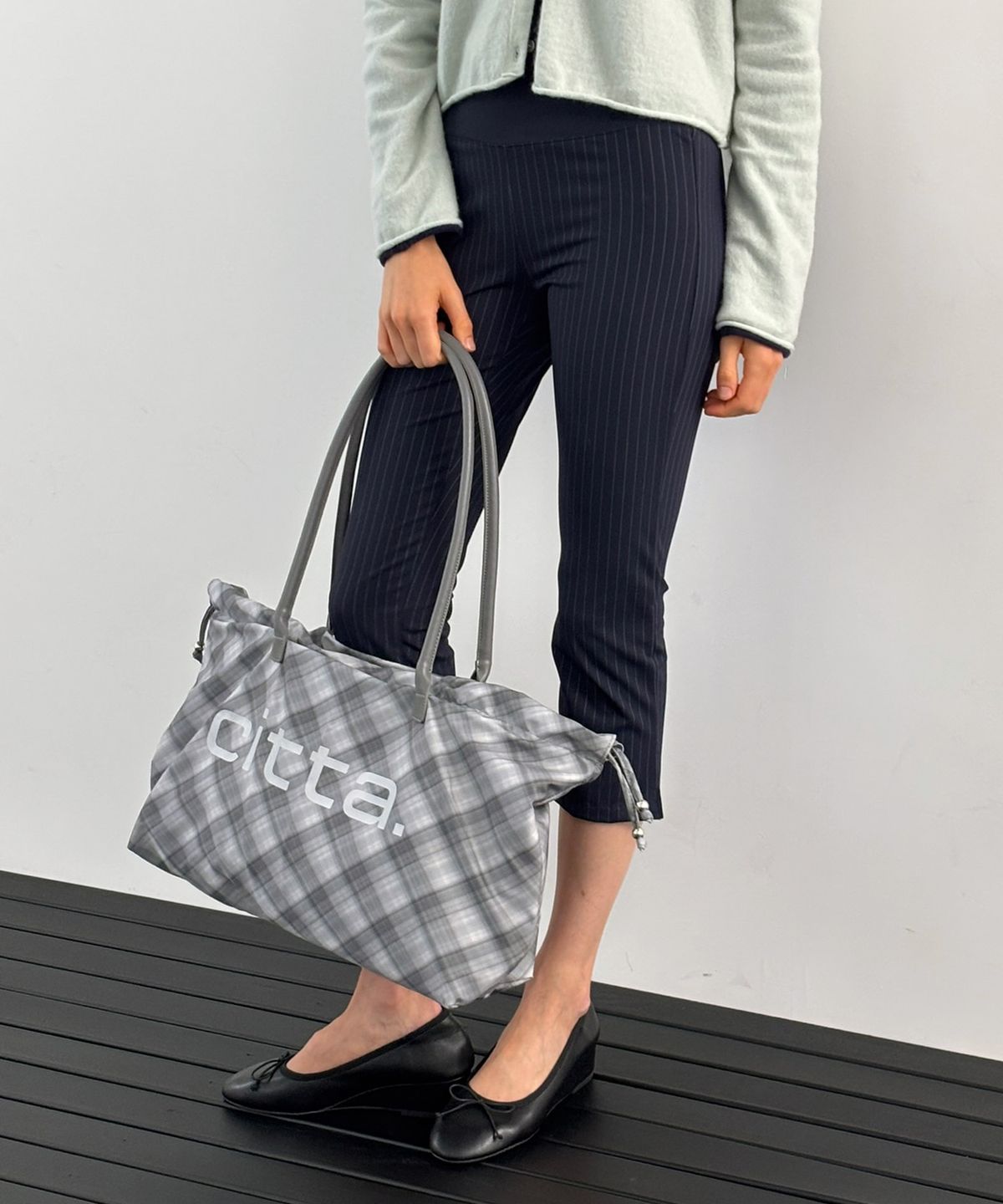 씨타(CITTA) Check Ruched Drawstring Bag_CTA959(Grey)