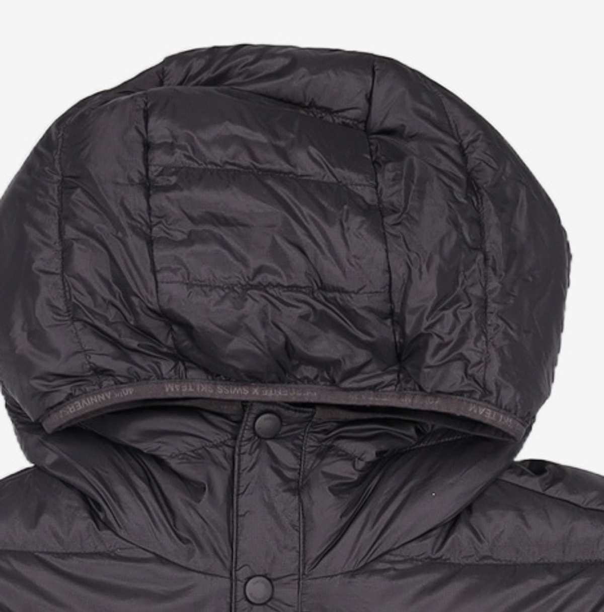데상트(DESCENTE) 남성 40주년 그래픽 아노락 패커블 경량 다운 점퍼 (S8421SDJ71) 95