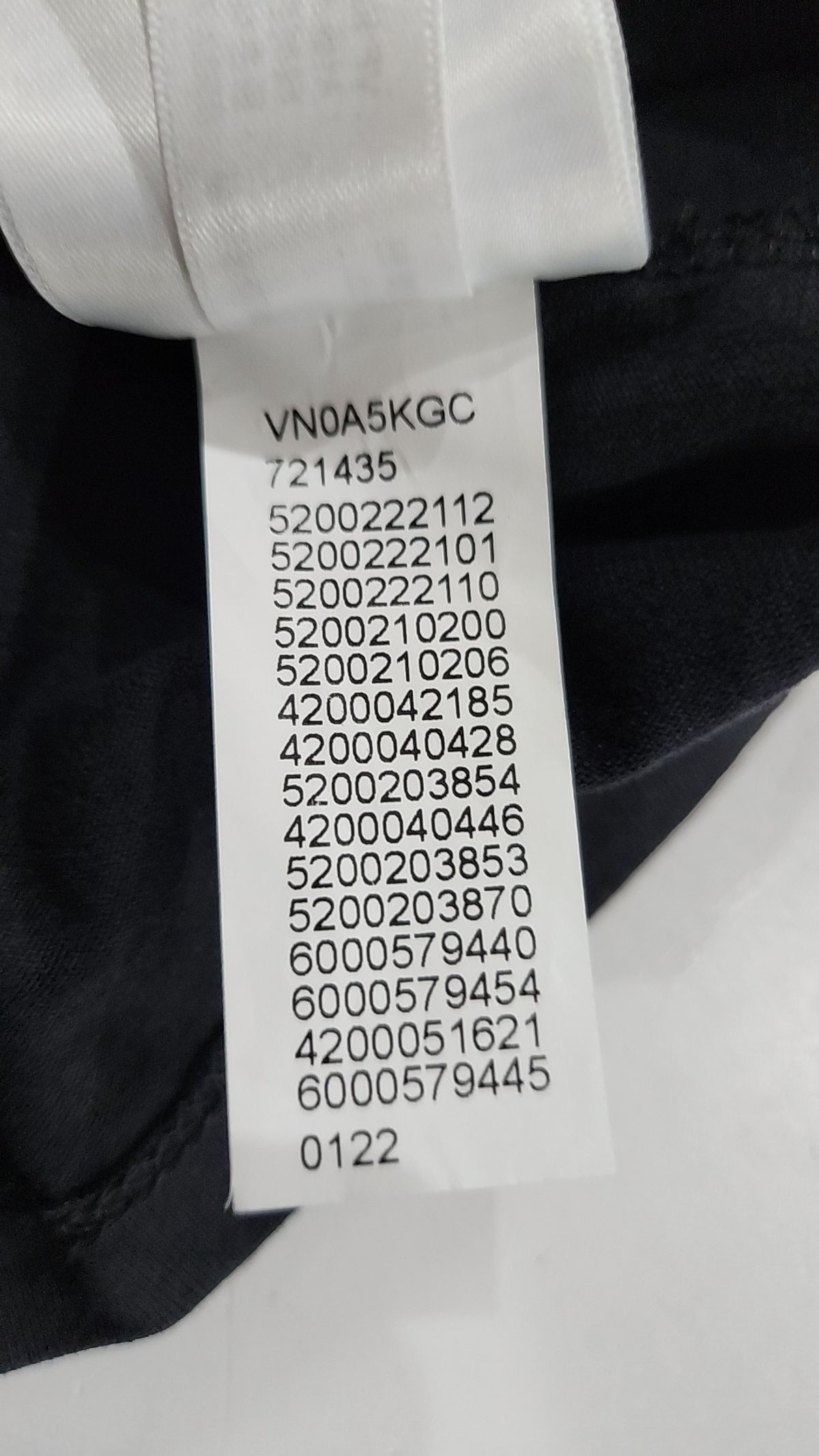 반스(VANS) 오프 더 월 그래픽 포켓 반소매 티셔츠 - 블랙 플라워 / VN0A5KGCYTI1 S