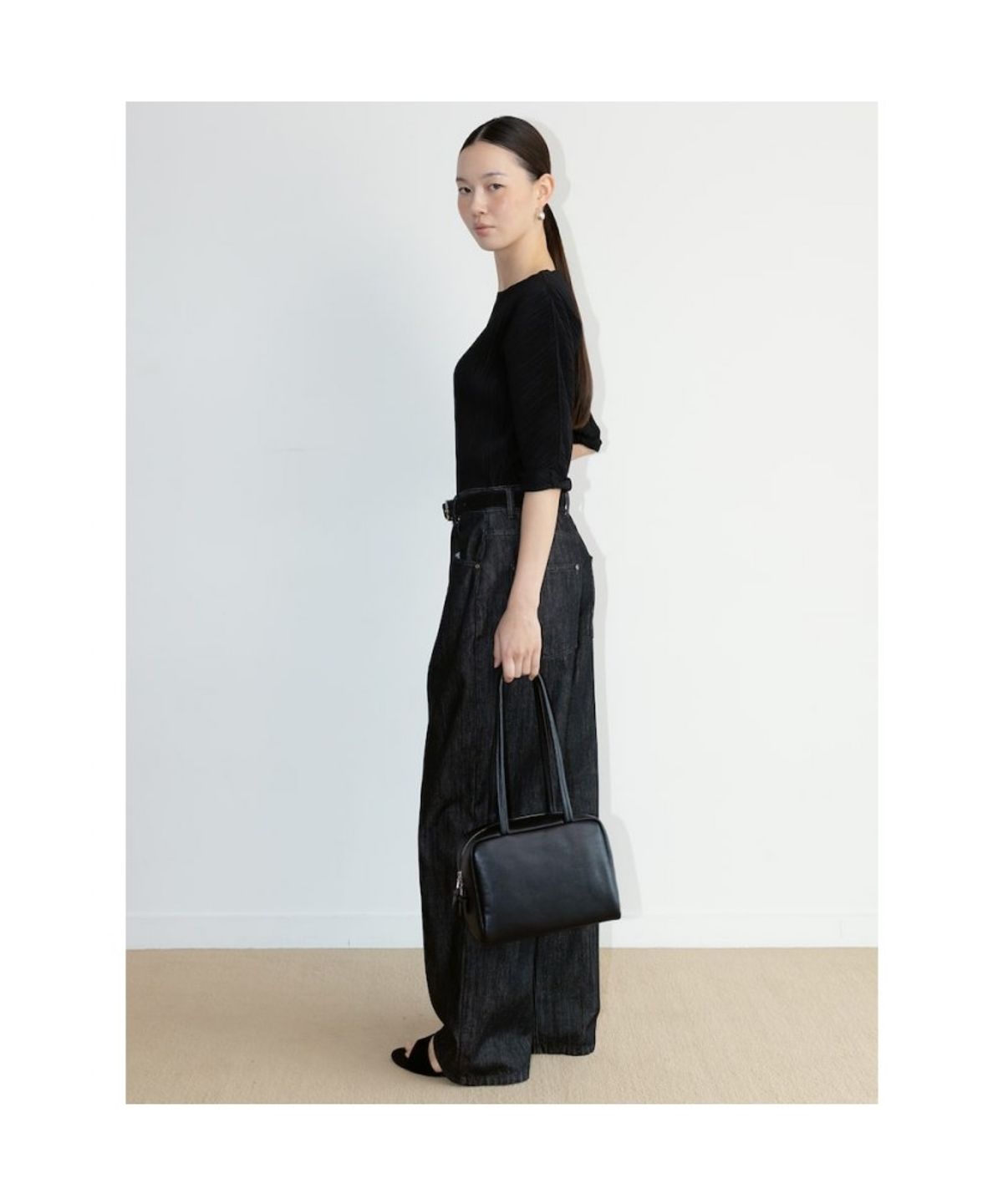 디애퍼처(THE APERTURE) Jo Denim Pants  Black (TA6421A075)