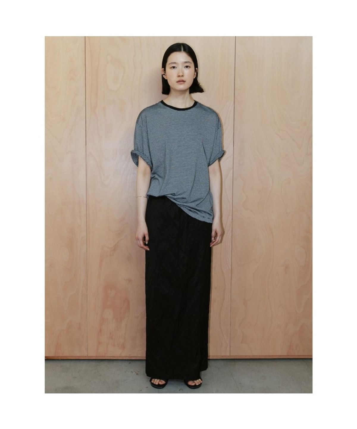 디애퍼처(THE APERTURE) 90S Vintage Soho Skirt  Black (TA6727A055)