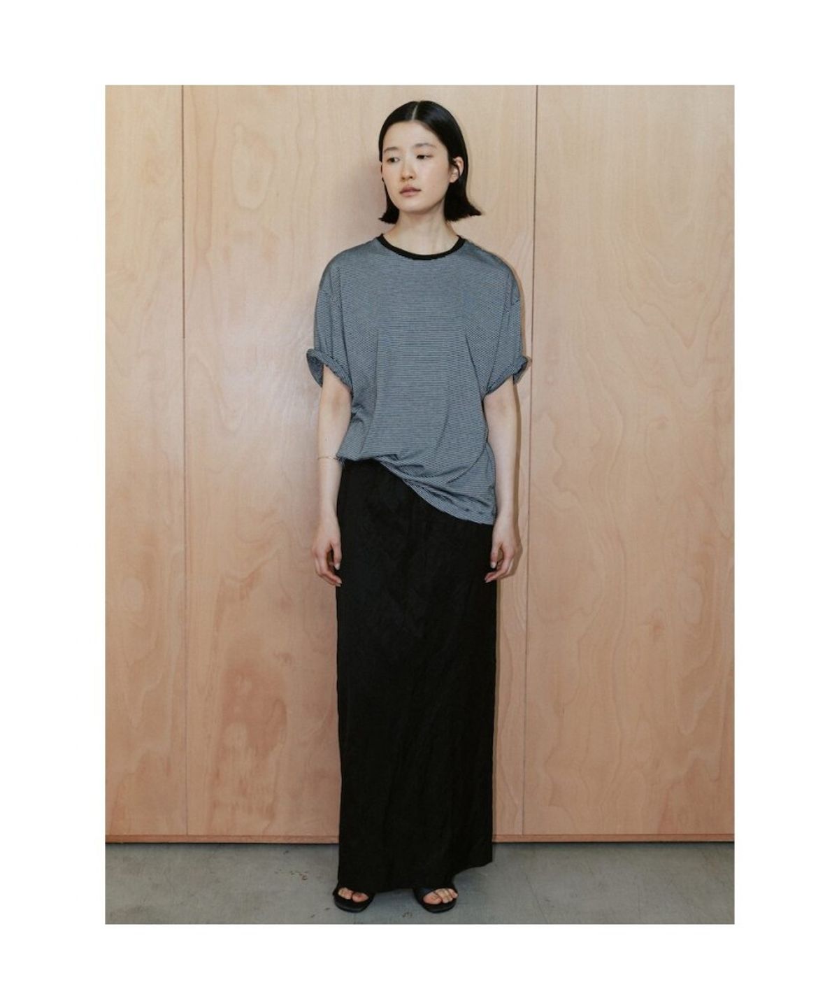디애퍼처(THE APERTURE) 90S Vintage Soho Skirt  Black (TA6727A055)