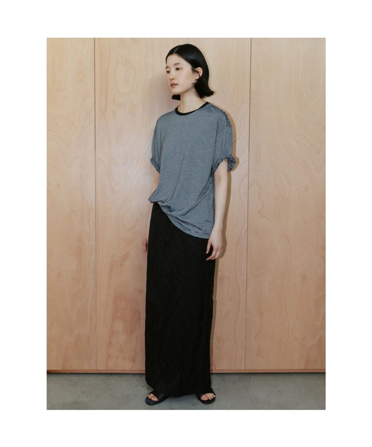 디애퍼처(THE APERTURE) 90S Vintage Soho Skirt  Black (TA6727A055)