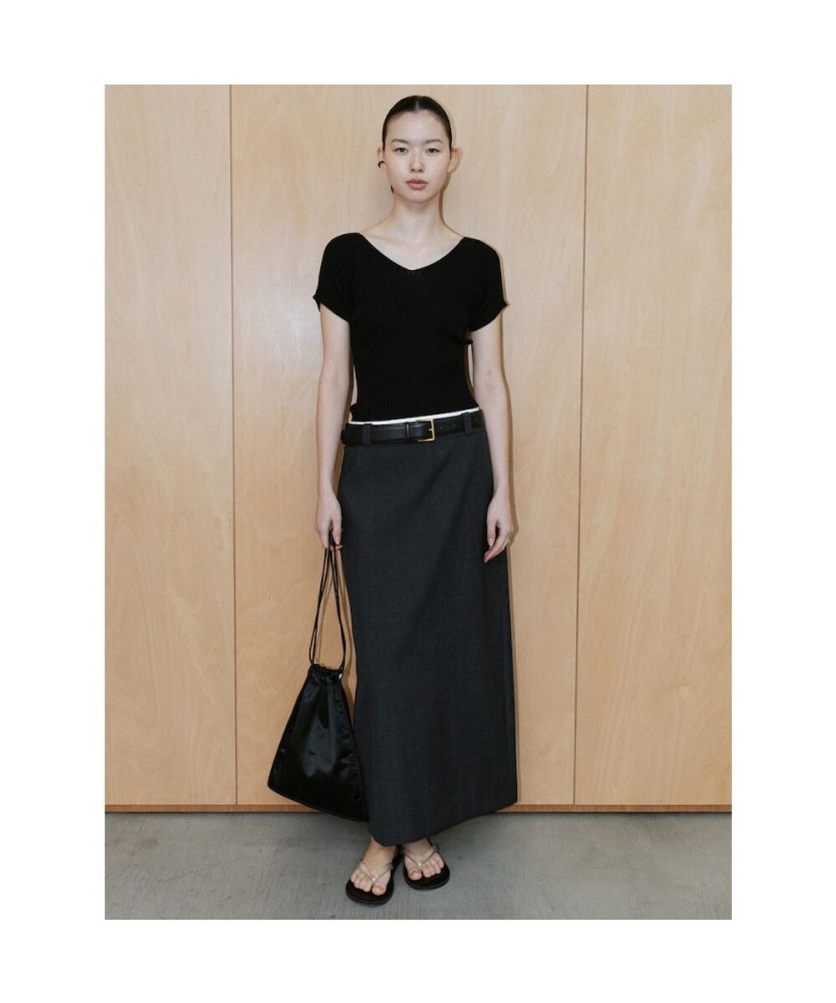 디애퍼처(THE APERTURE) Bo H Line Skirt  Grey (TA6727A193)