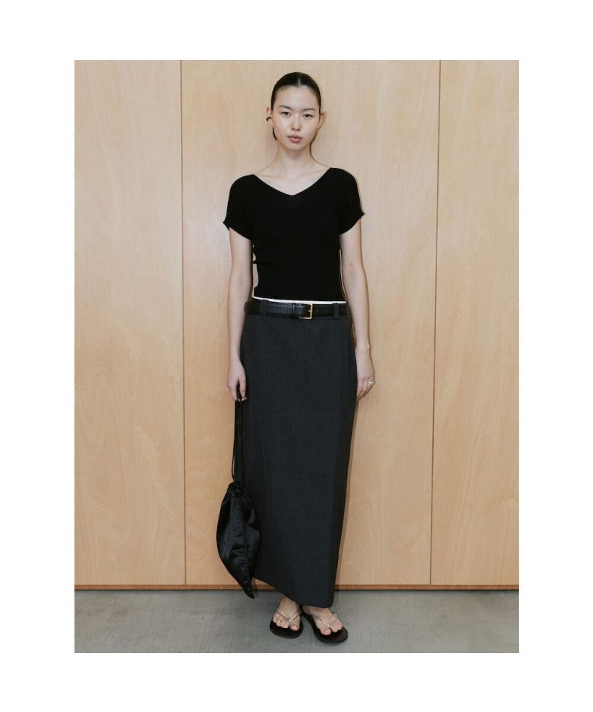 디애퍼처(THE APERTURE) Bo H Line Skirt  Grey (TA6727A193)