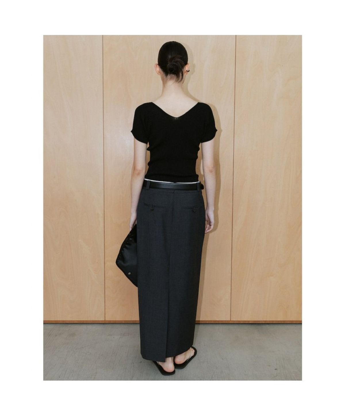 디애퍼처(THE APERTURE) Bo H Line Skirt  Grey (TA6727A193)