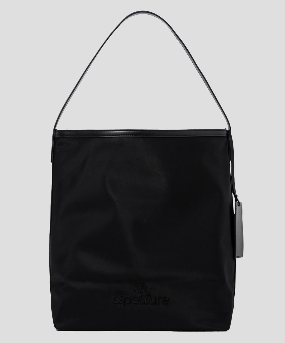 디애퍼처(THE APERTURE) Bulky Bag In Nylon  Black (TA67D4A125)