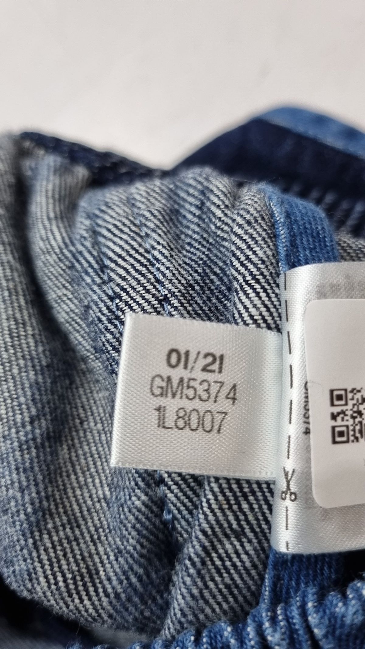 아디다스(ADIDAS) 프리미엄 데님 숏 팬츠 - 네이비:블루 / GM5374 XS