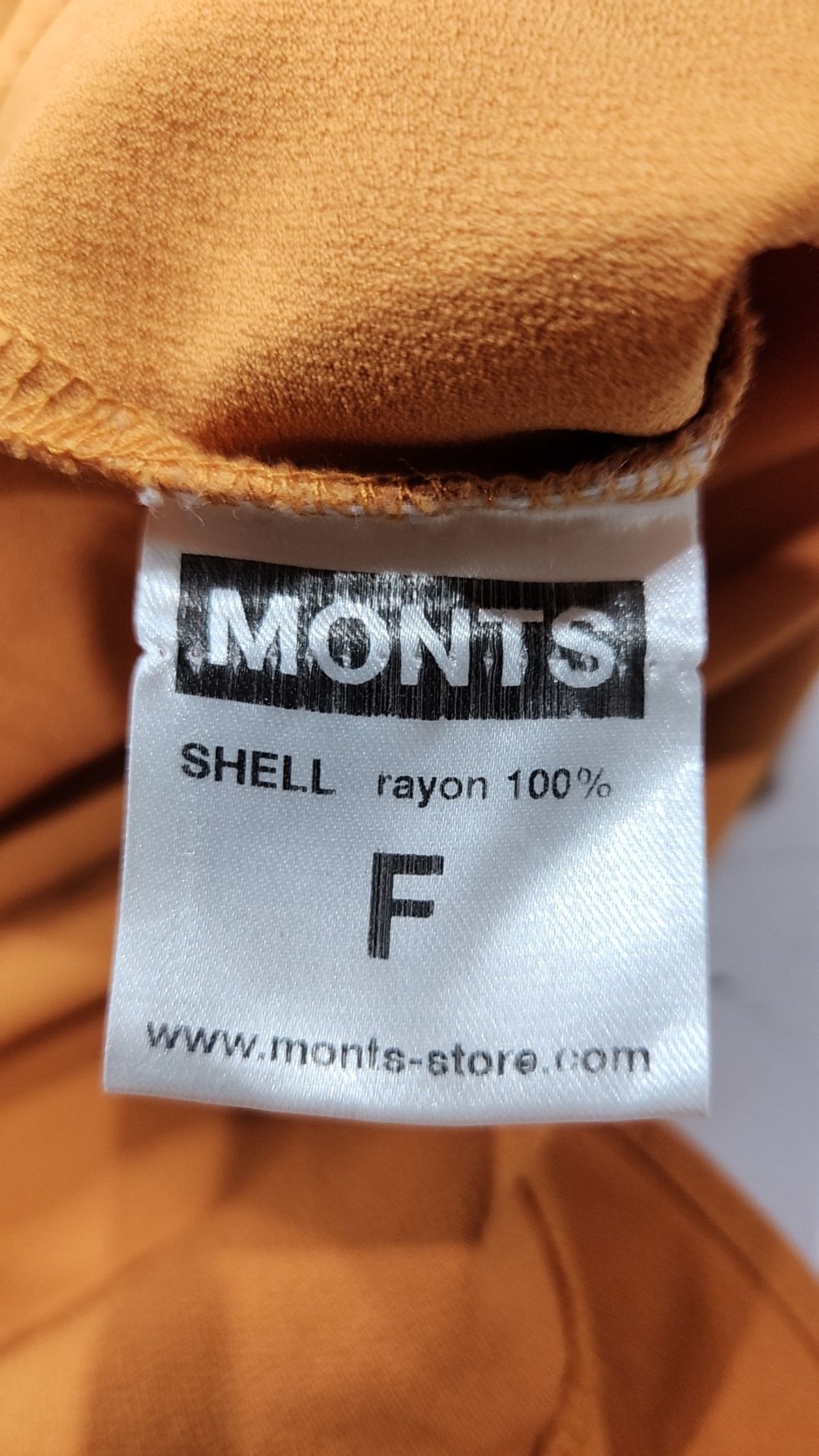몬츠(MONTS) 블라우스 FREE