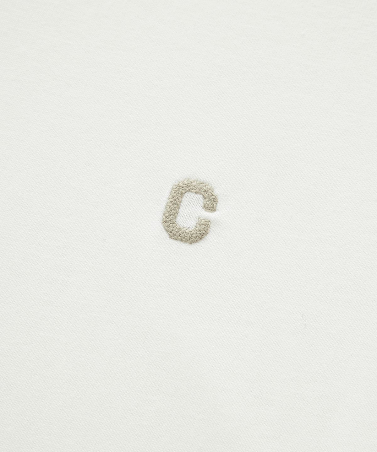 커버낫(COVERNAT) 스몰 C 로고 롱슬리브 오프 화이트