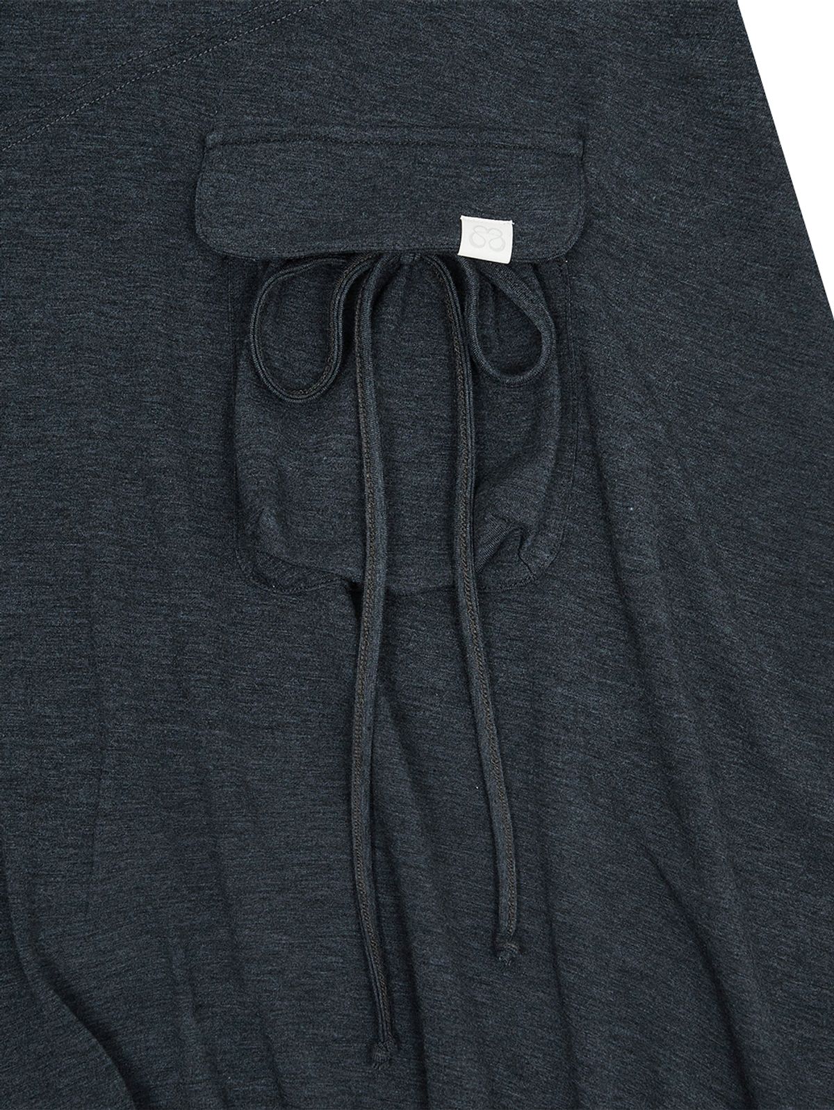 뚜오미오(TUOMIO) BOAT NECK JERSEY DRESS [CHARCOAL]