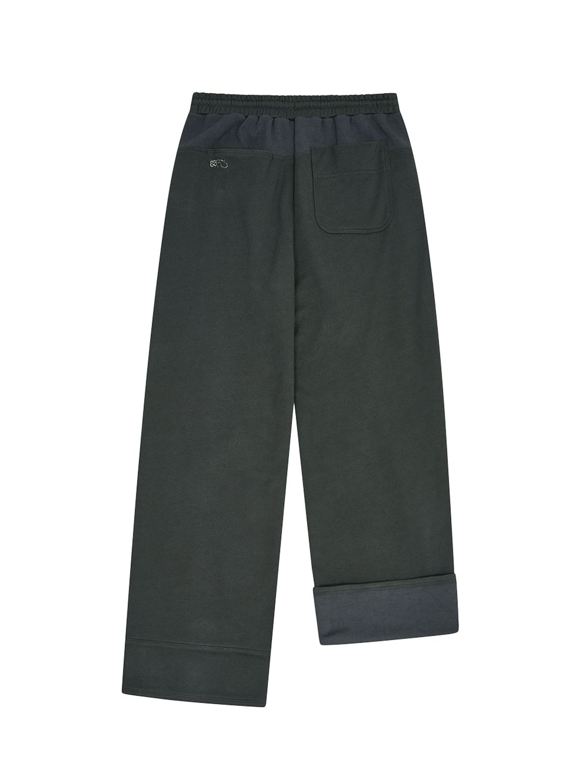 뚜오미오(TUOMIO) ROLL-UP BUTTON SWEATPANTS [CHARCOAL]