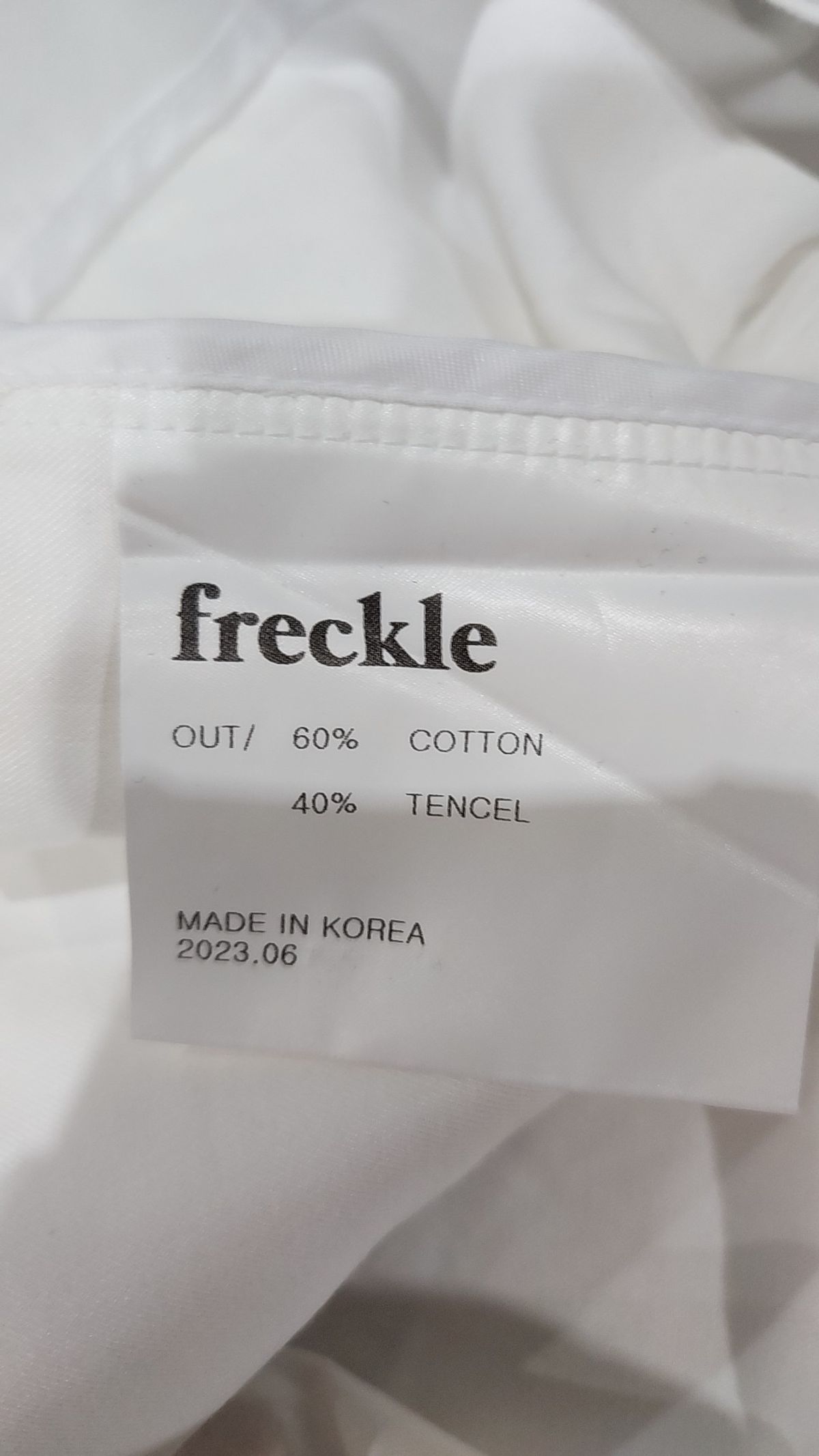 프레클(freckle) 기타 상의 FREE