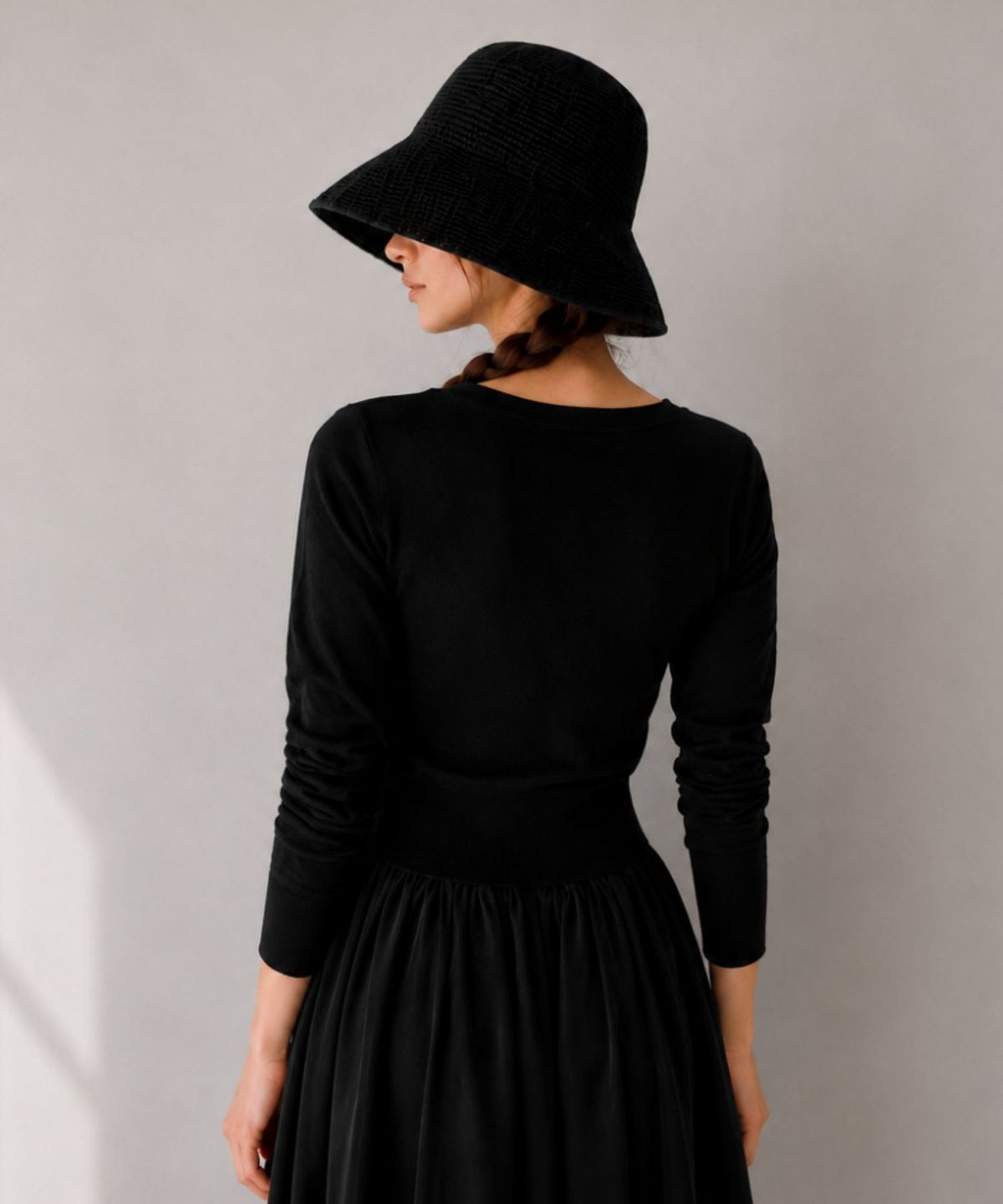 블랙크러쉬(BLACRUSH) Heart-Clover Crop Cardigan / 블랙