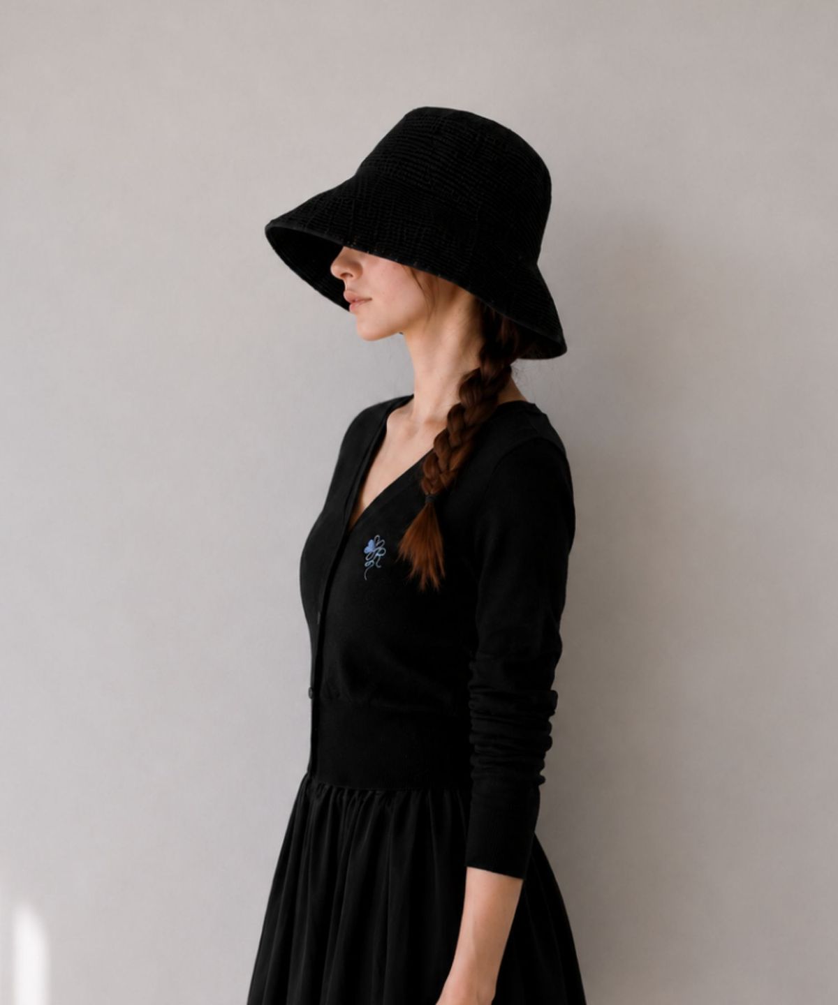 블랙크러쉬(BLACRUSH) Heart-Clover Crop Cardigan / 블랙