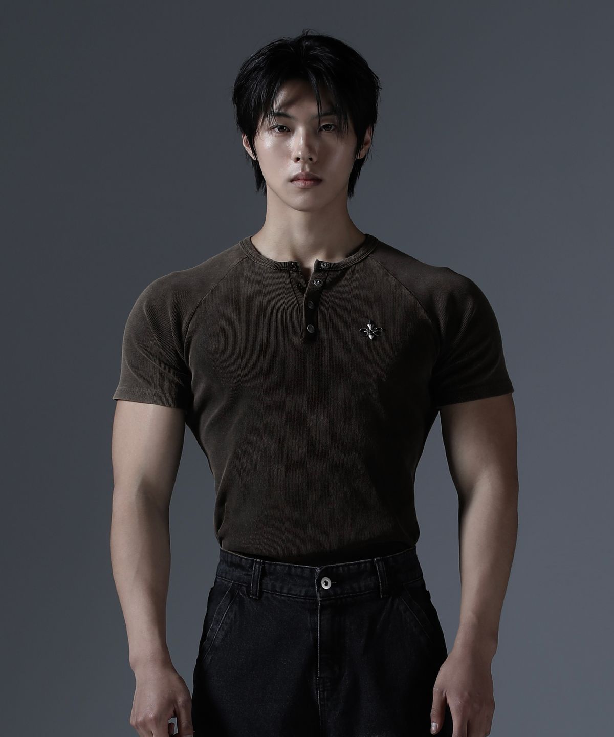 카미드(CARMID) 엔틱 피그먼트 헨리넥 반팔 [브라운]