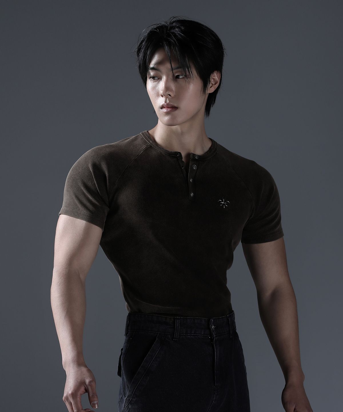 카미드(CARMID) 엔틱 피그먼트 헨리넥 반팔 [브라운]