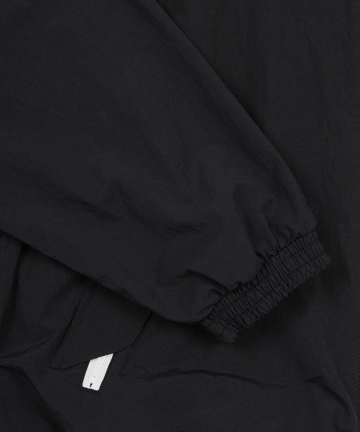 코오롱스포츠(KOLON SPORT) 여성 크롭 벤틸레이션 재킷 TVJJA26422BLK