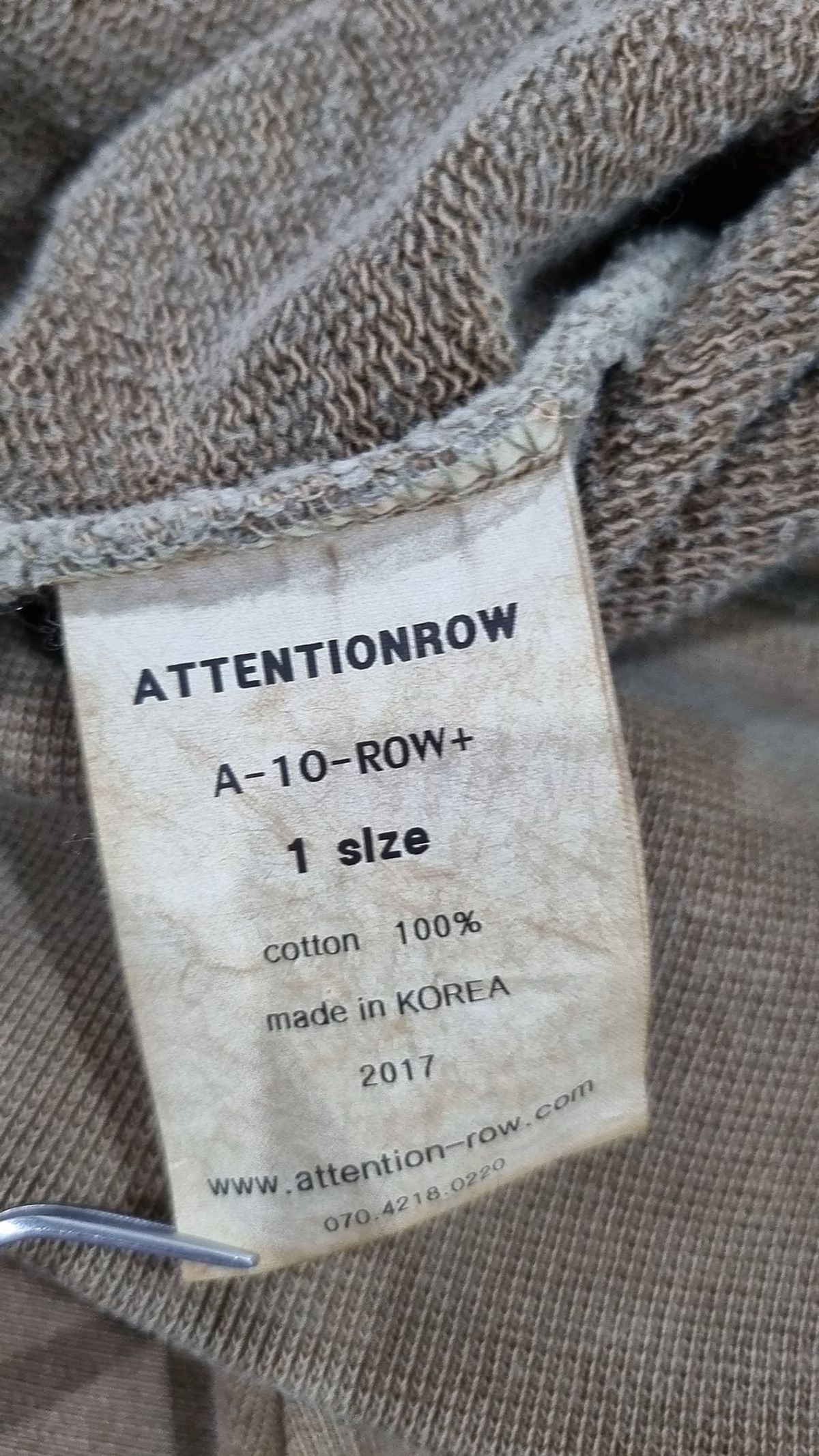 어텐션로우(ATTENTIONROW) 맨투맨/스웨트셔츠 1SIZE