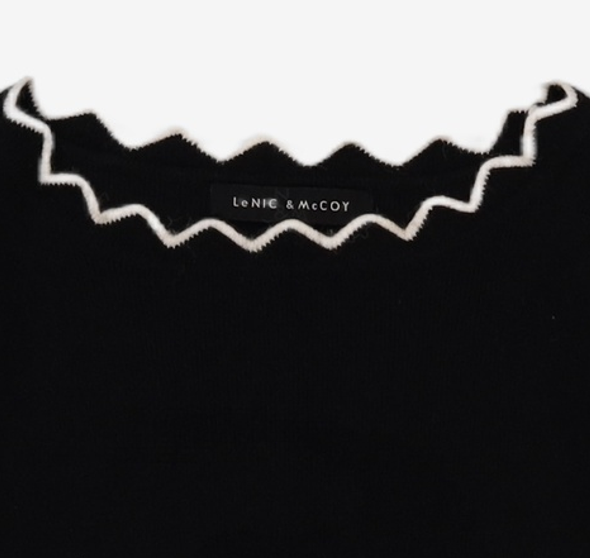 르니앤맥코이(LENIC&MCCOY) 니트/스웨터 FREE