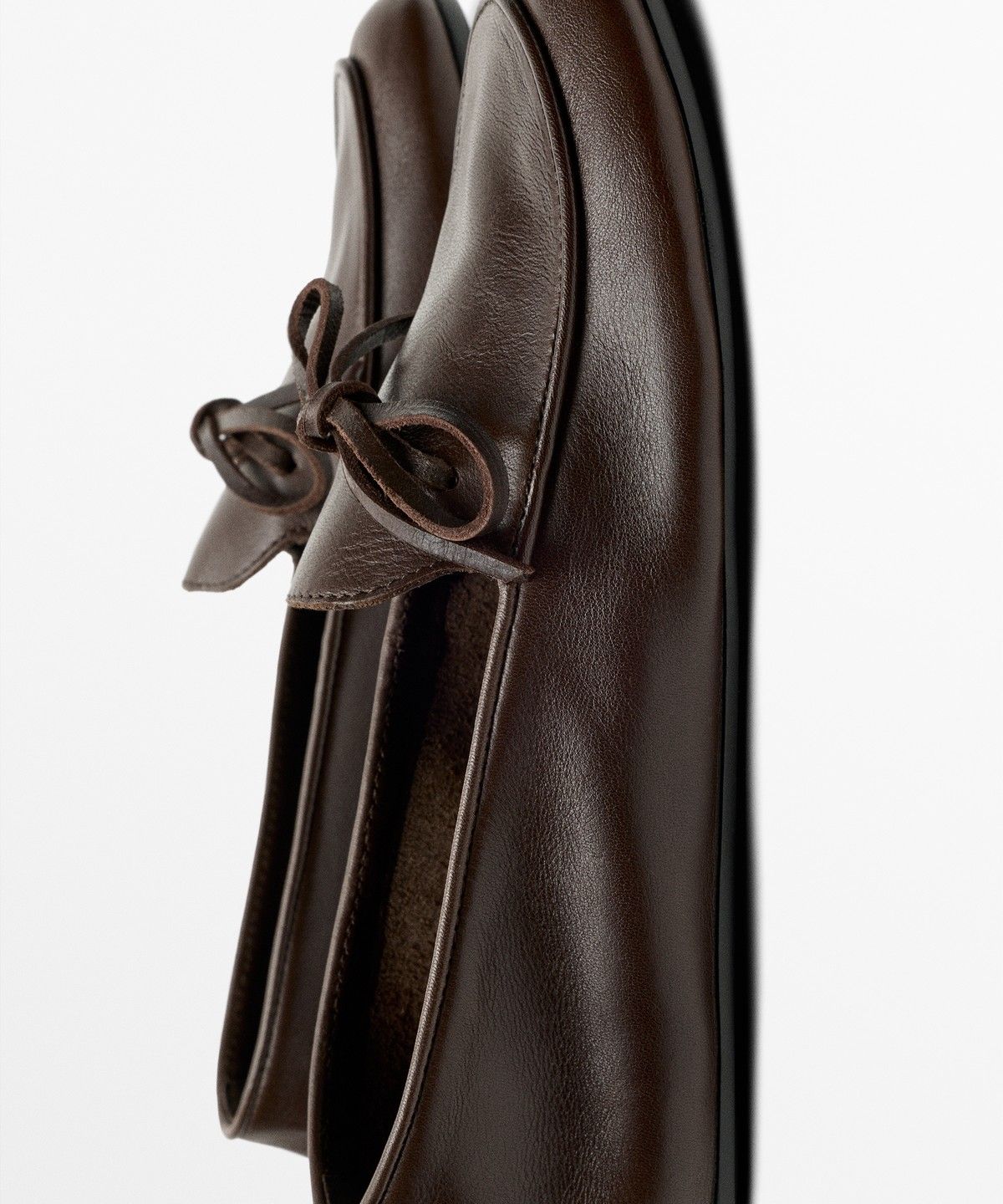 마시모두띠(MASSIMO DUTTI) 레더 리본 로퍼