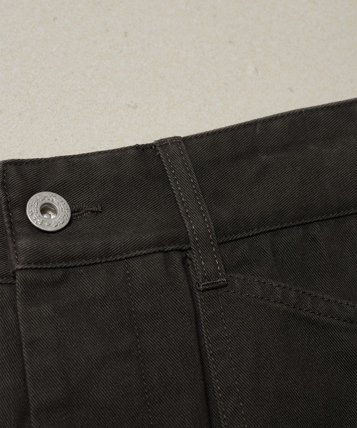 에스파이(ESFAI) BAKER PANTS (CHARCOAL)