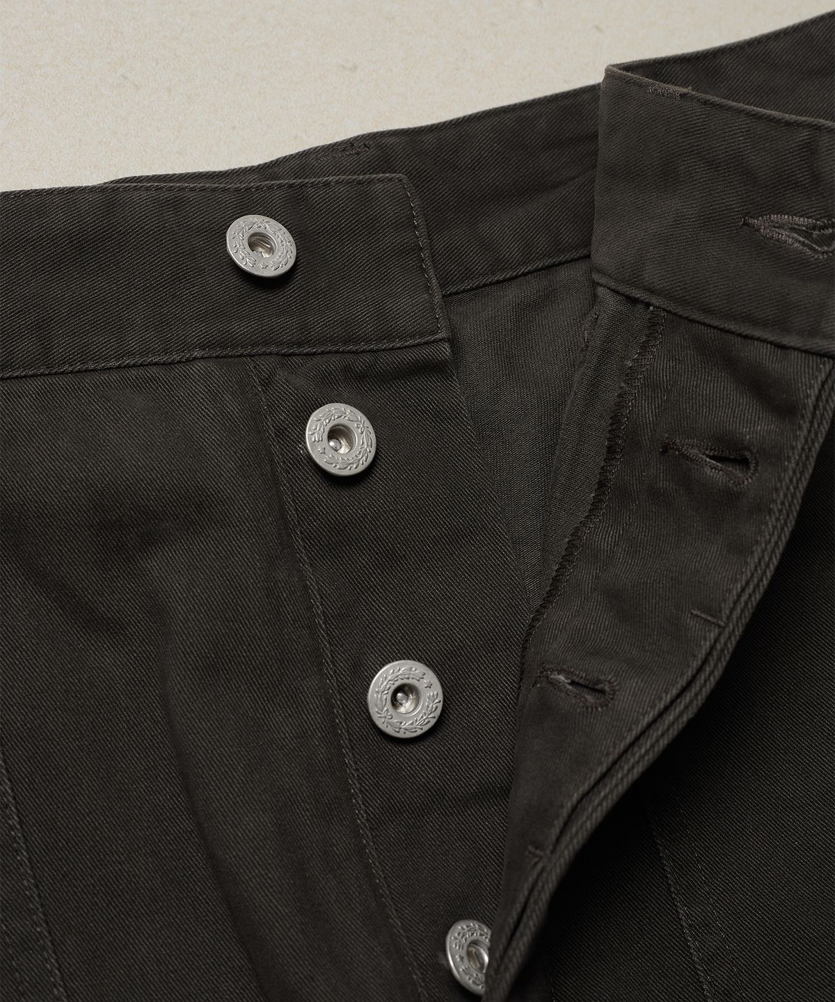 에스파이(ESFAI) BAKER PANTS (CHARCOAL)