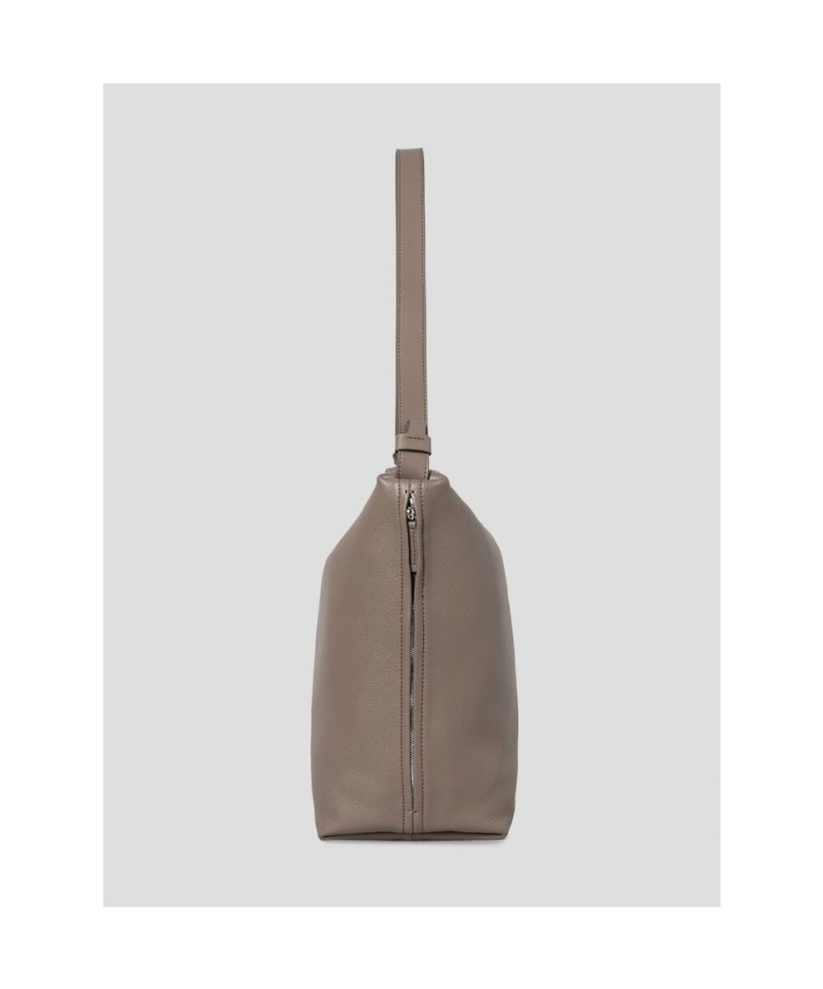 빈폴 액세서리(BEANPOLE ACCESSORY) 비엔 가죽 미디엄 슬라우치백 - 베이지