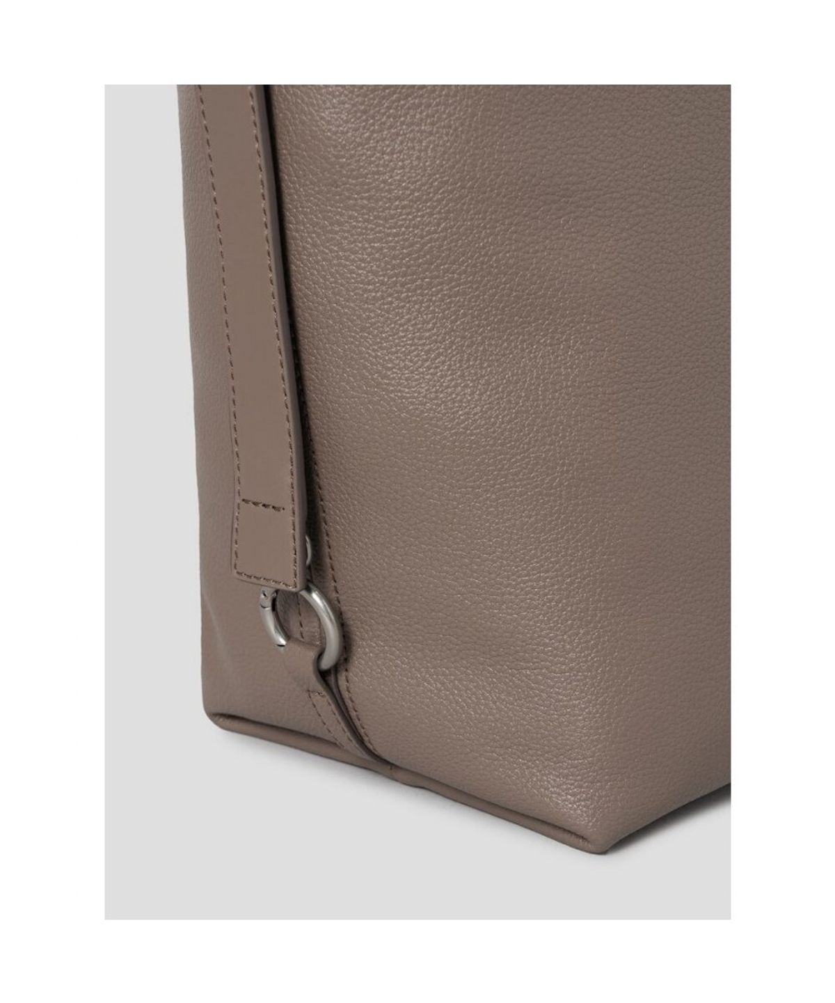 빈폴 액세서리(BEANPOLE ACCESSORY) 비엔 가죽 미디엄 슬라우치백 - 베이지