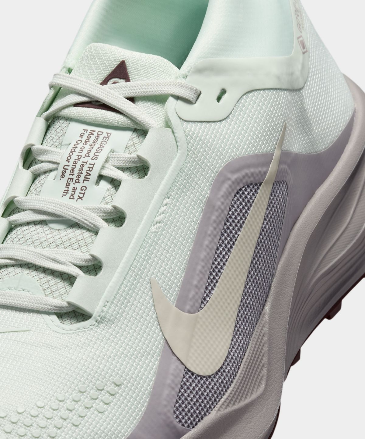 나이키(NIKE) ACG 페가수스 트레일 GORE-TEX W - 배얼리 그린:실버 라일락:타투:라이트 본 / IQ1394-300