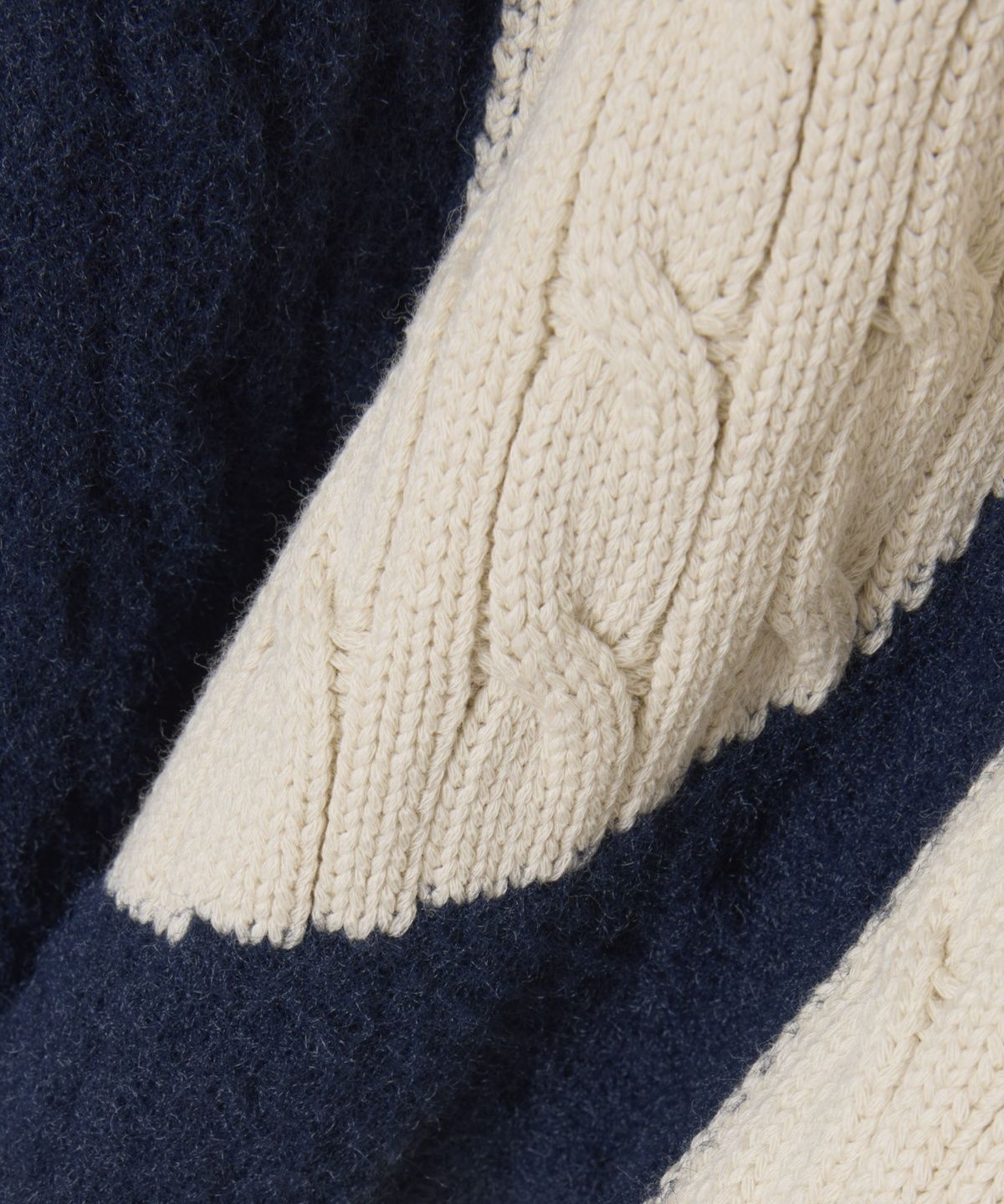 라코스테(LACOSTE) 남성 L로고 케이블 크루넥 풀오버 AH8590-56N UN5